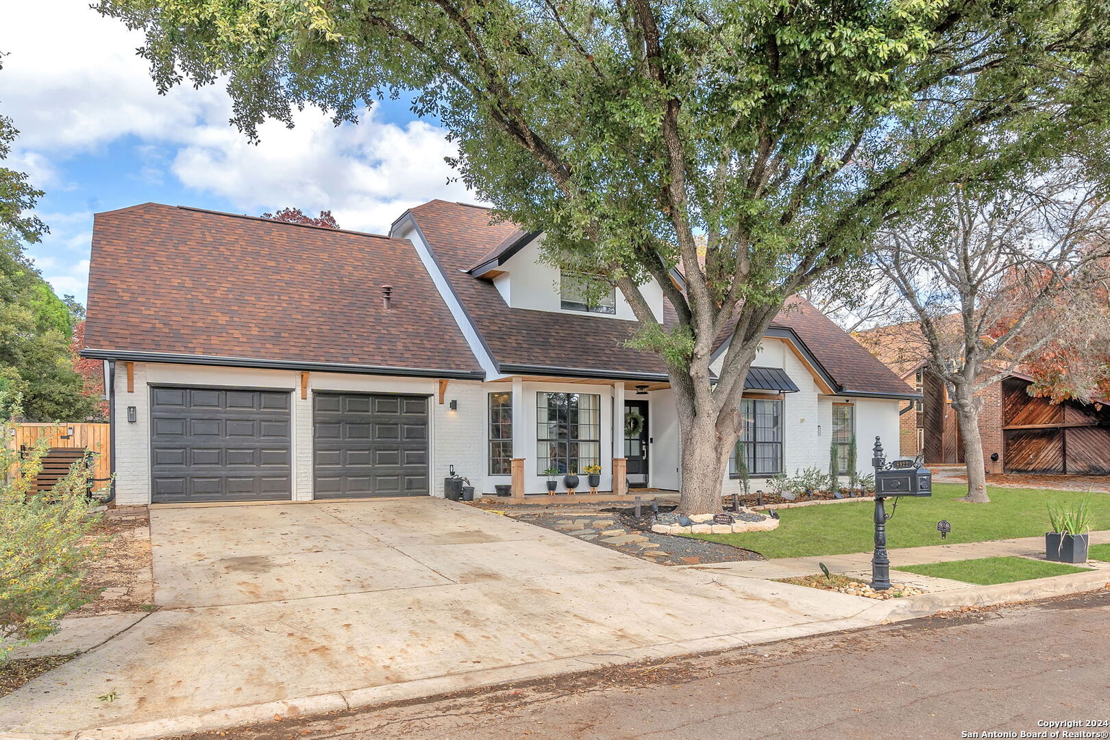 8922 HETHERINGTON DR