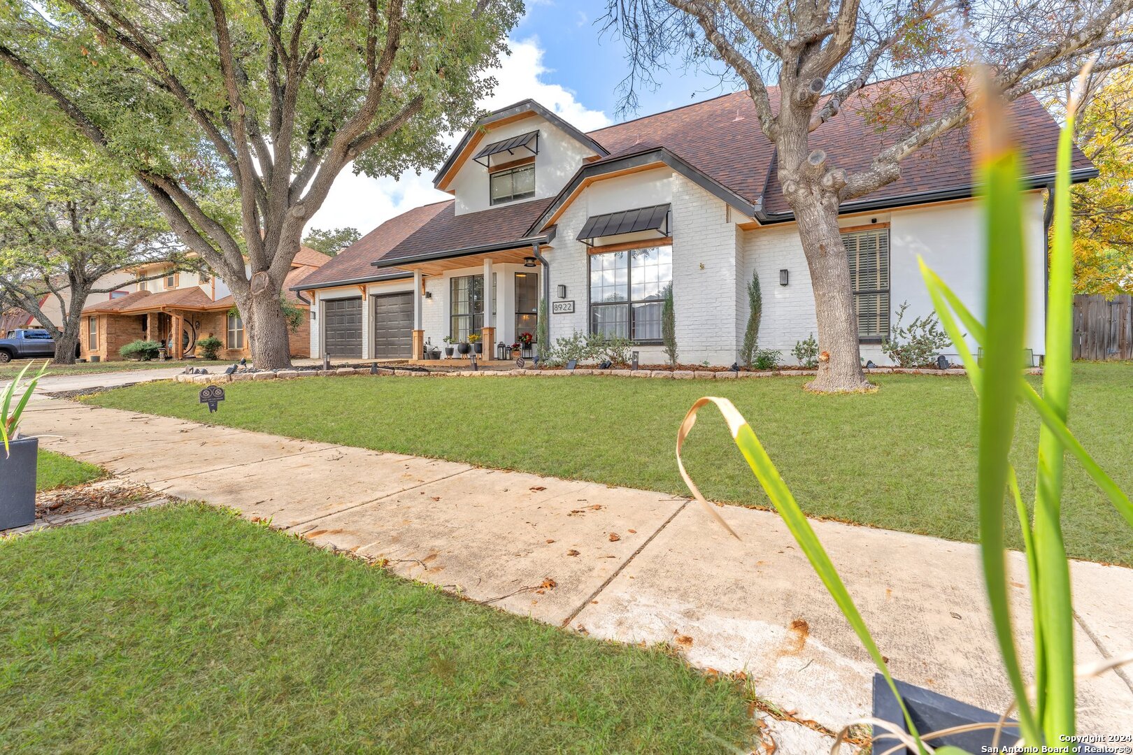 8922 HETHERINGTON DR