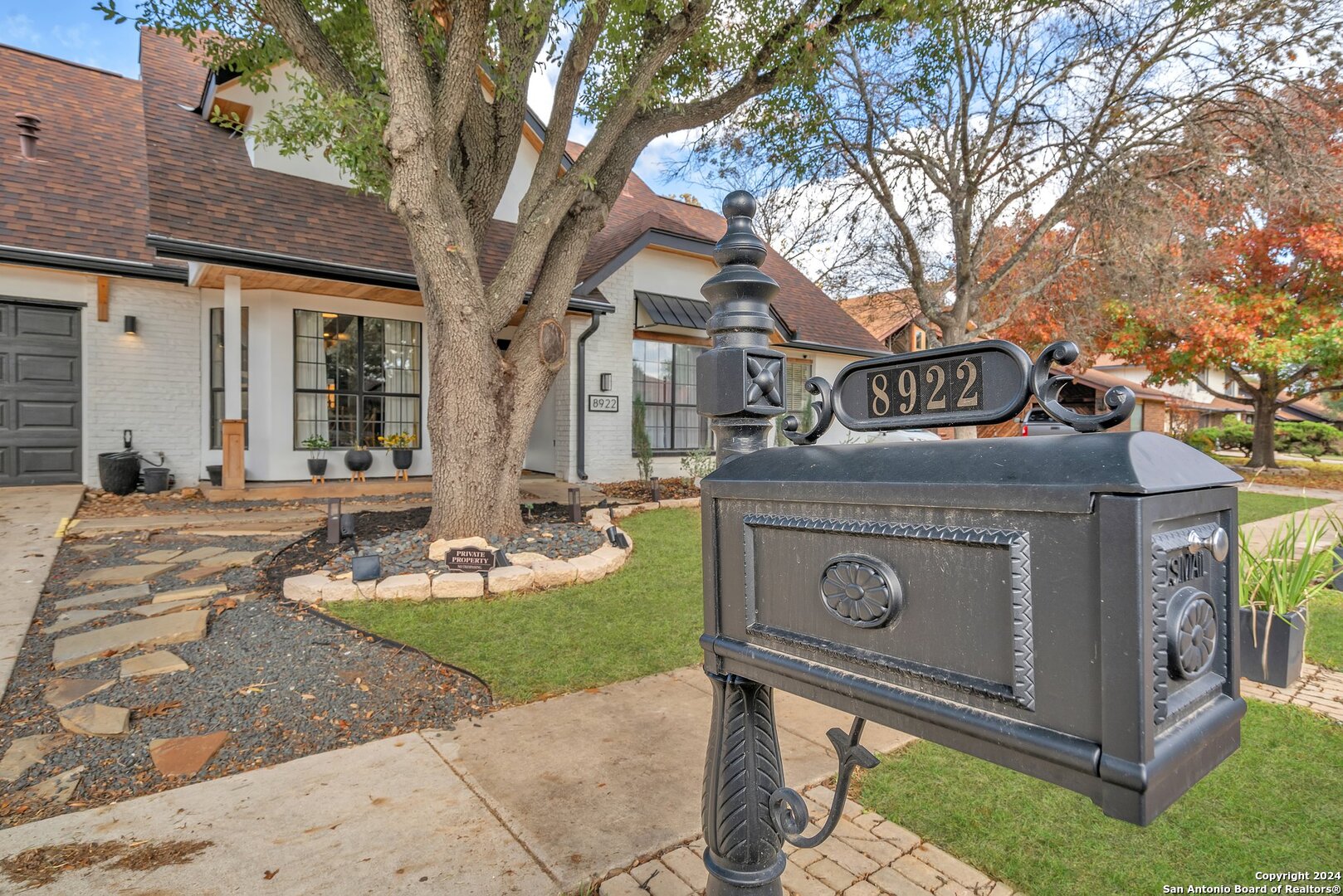 8922 HETHERINGTON DR
