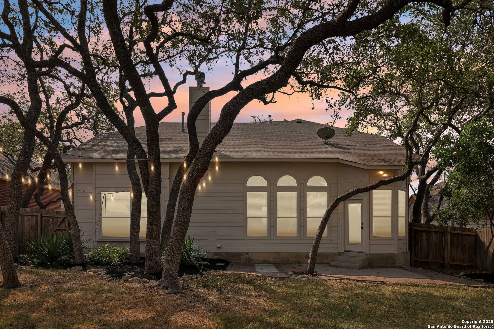 9511 Rio Frio