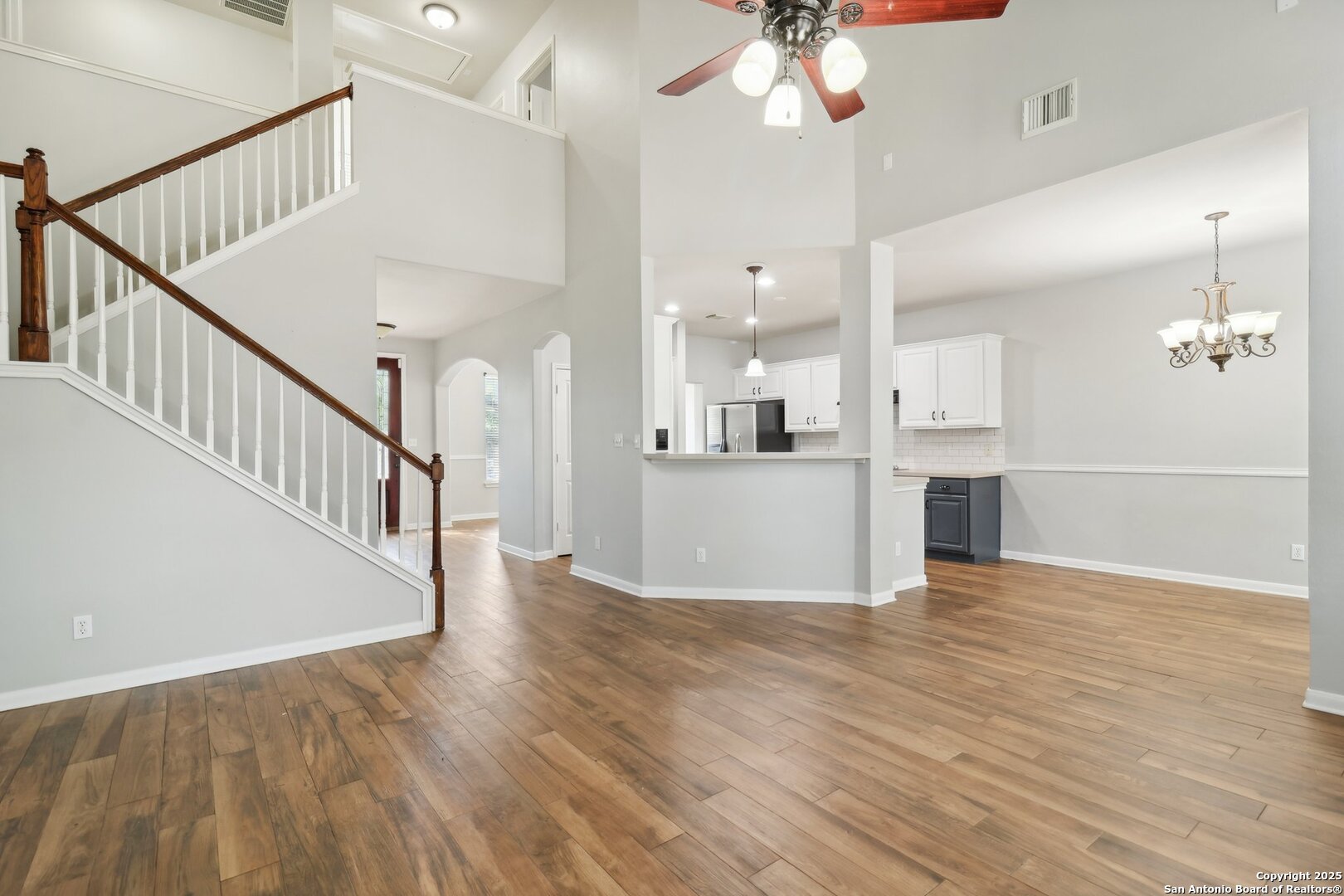 9511 Rio Frio