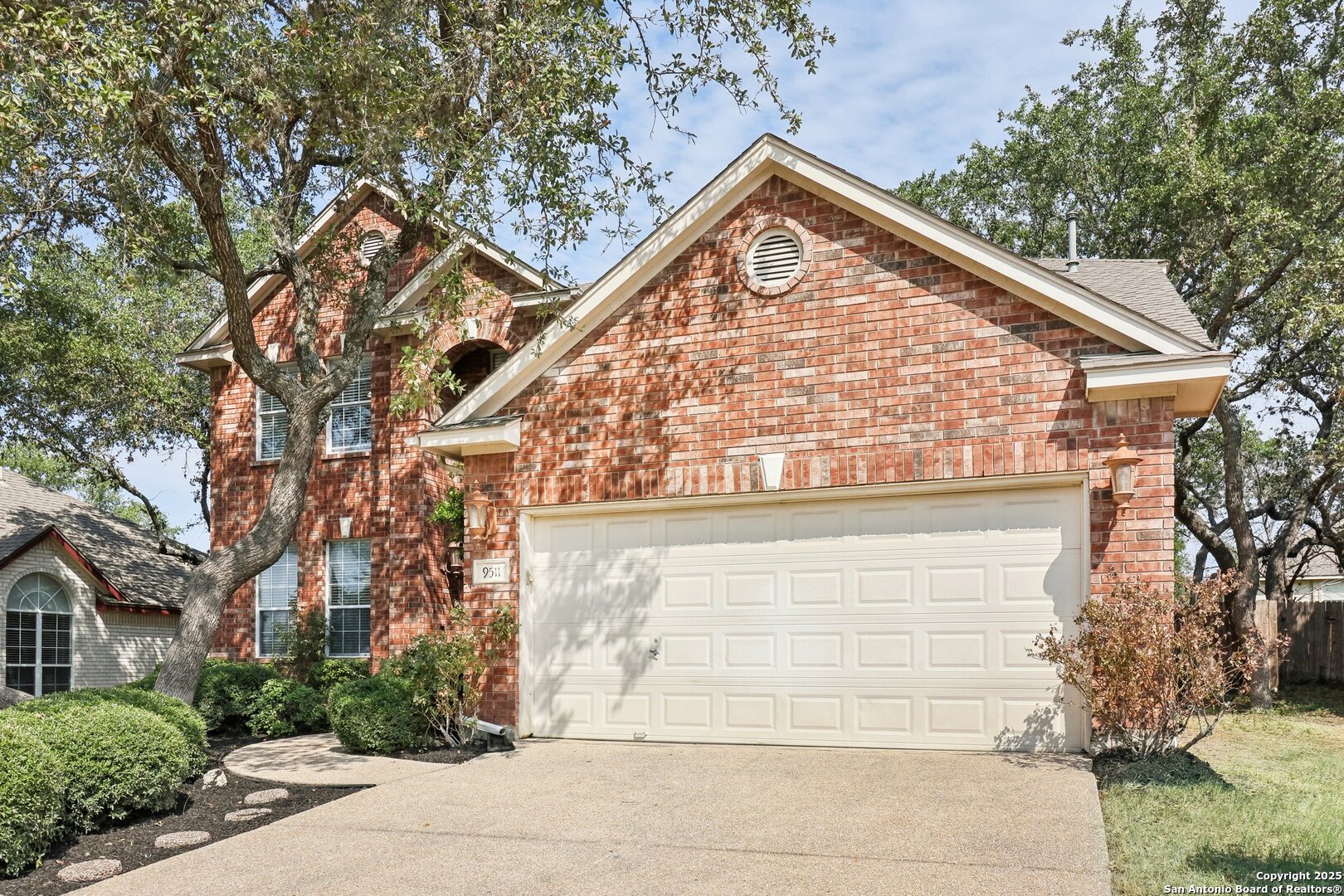 9511 Rio Frio