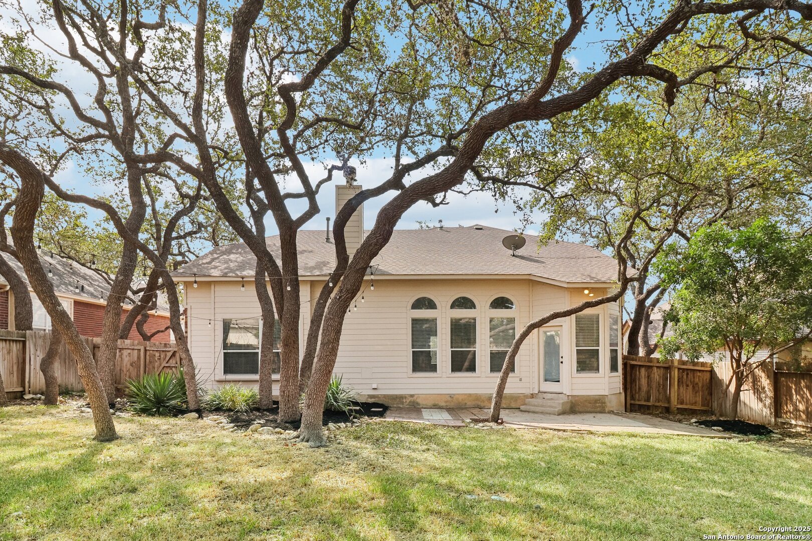 9511 Rio Frio