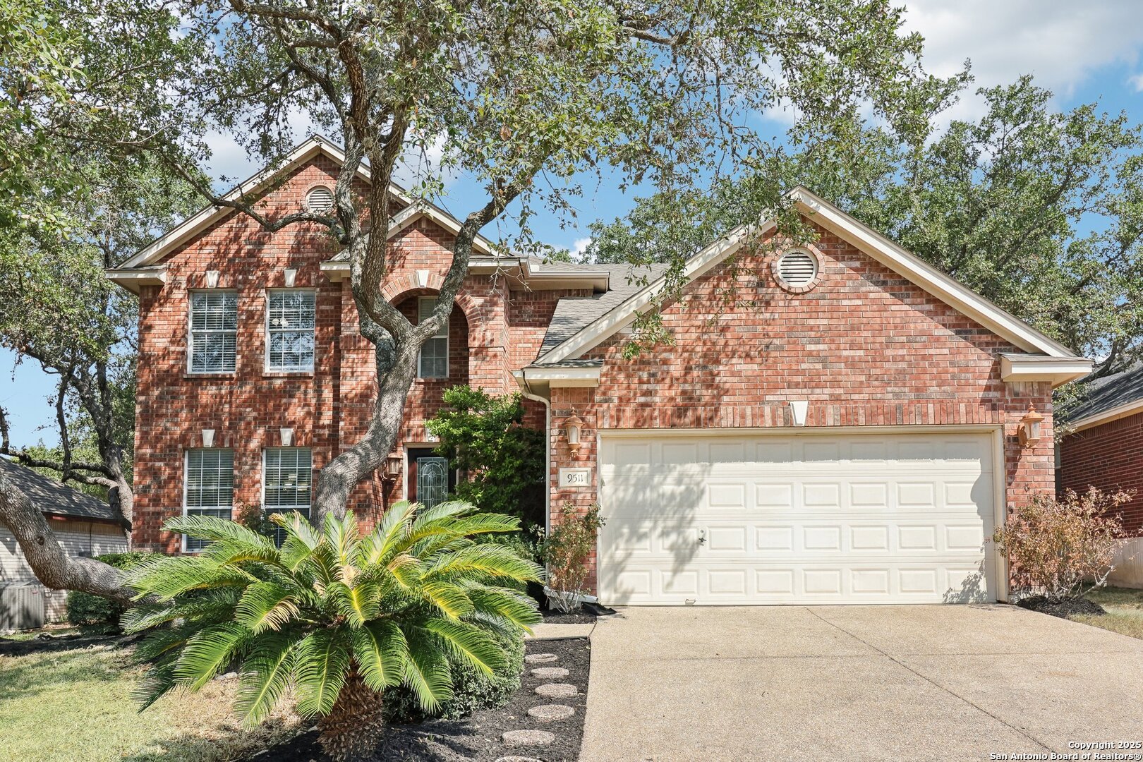 9511 Rio Frio