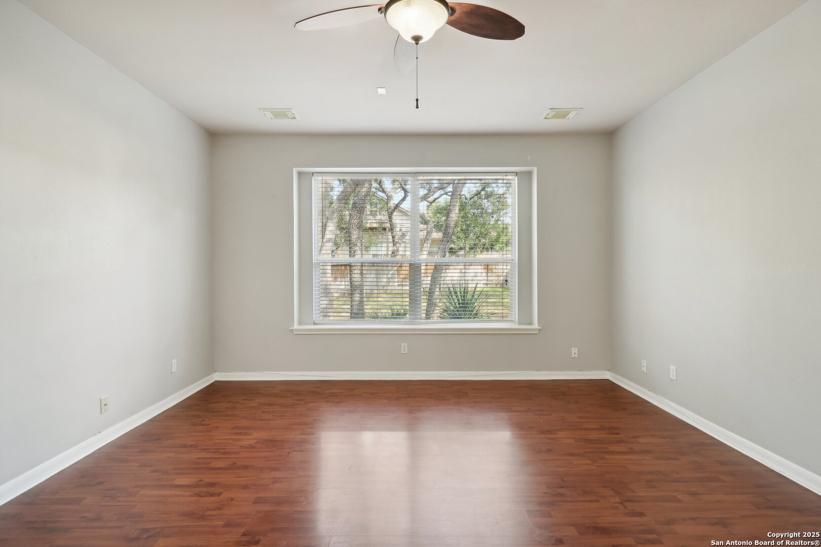 9511 Rio Frio