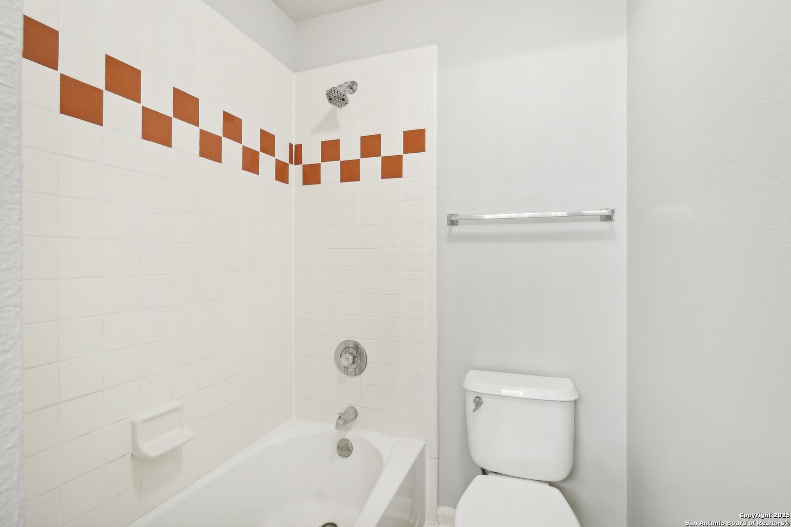 9511 Rio Frio