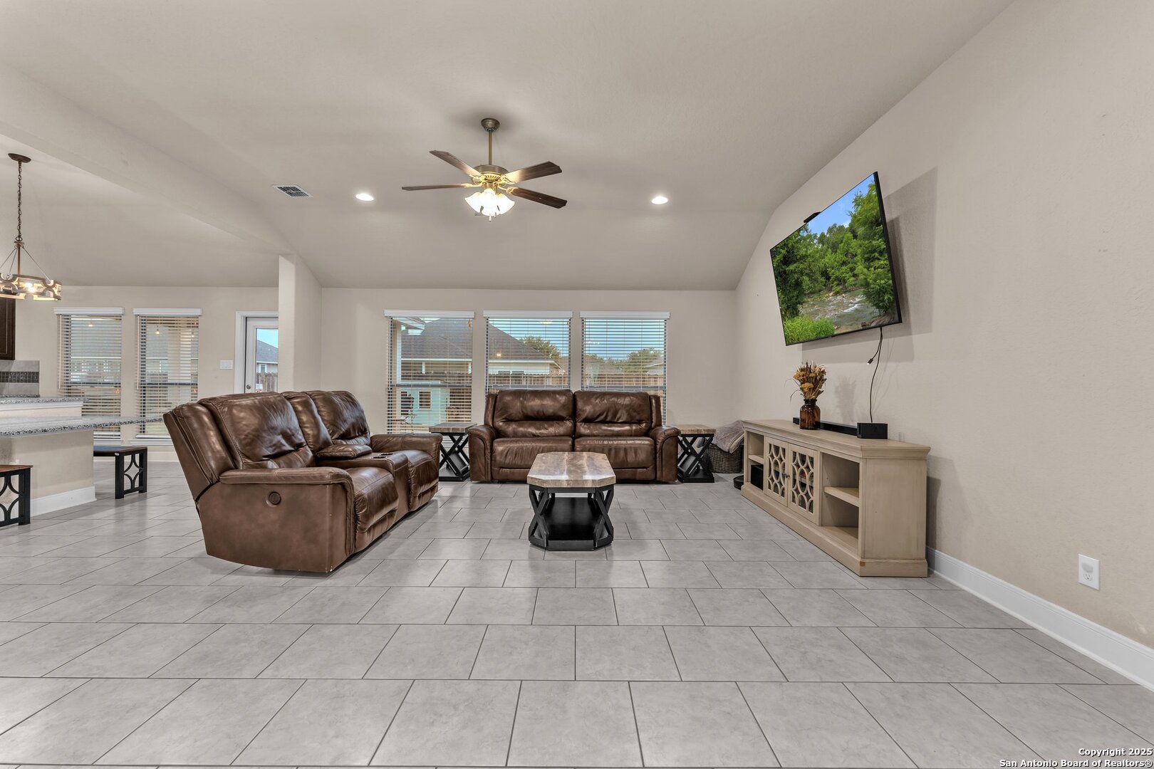105 Grandview Rd