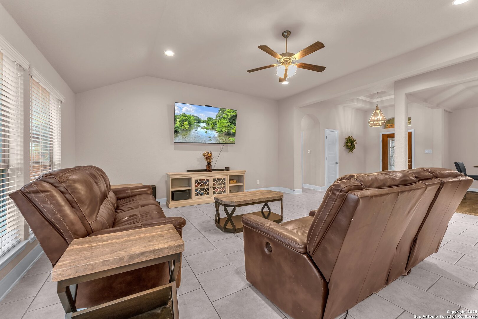 105 Grandview Rd