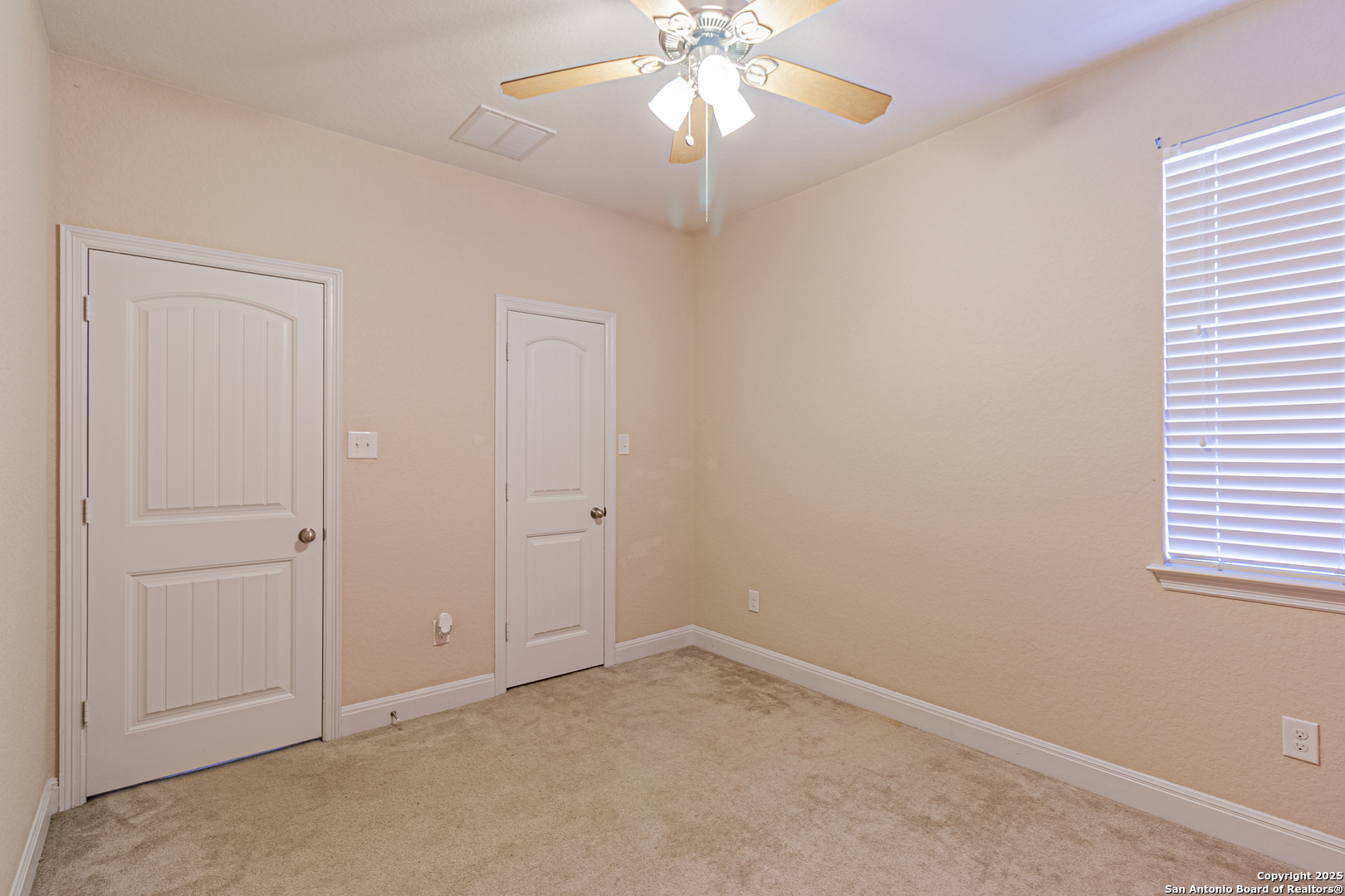 8226 Taft Creek