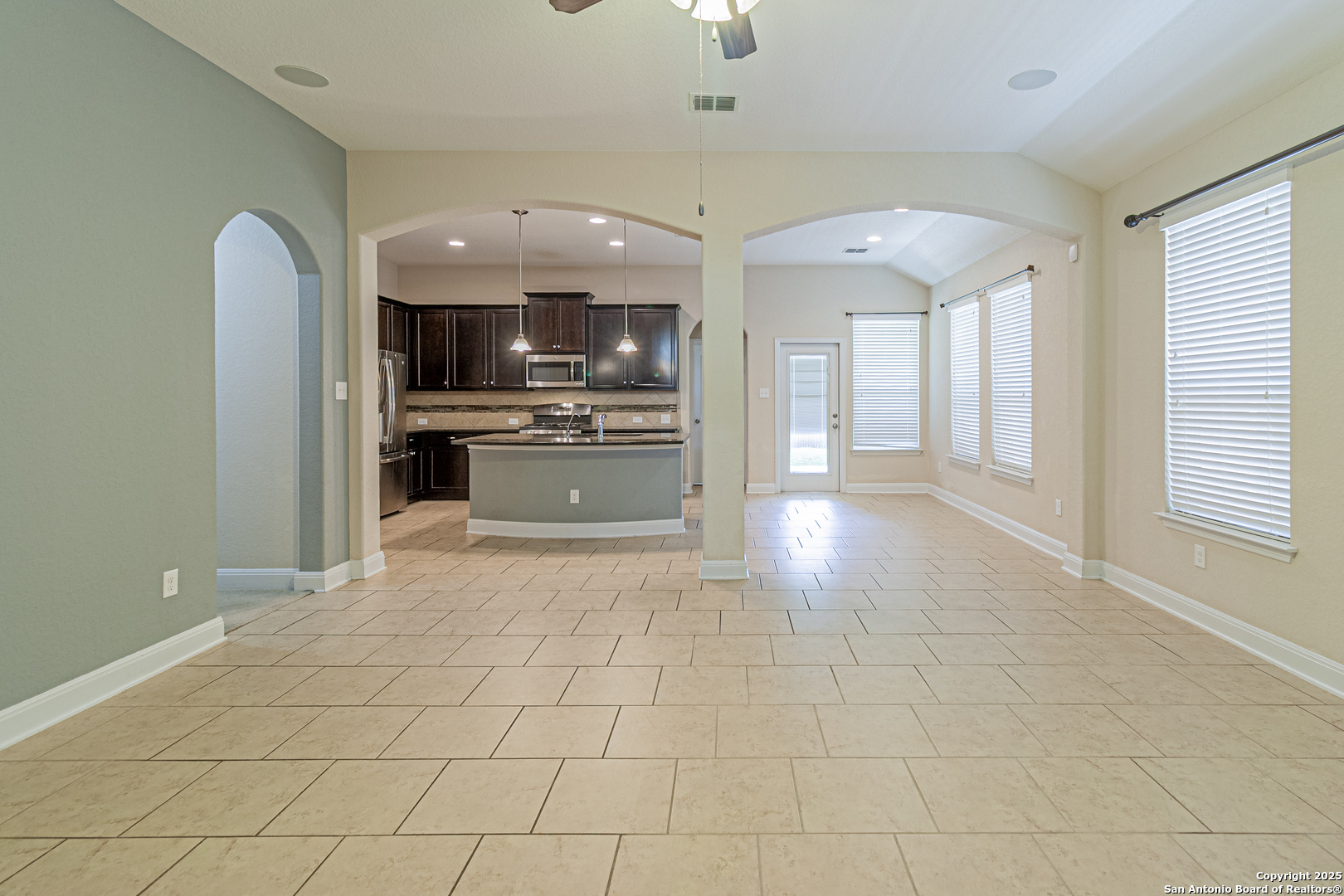 8226 Taft Creek