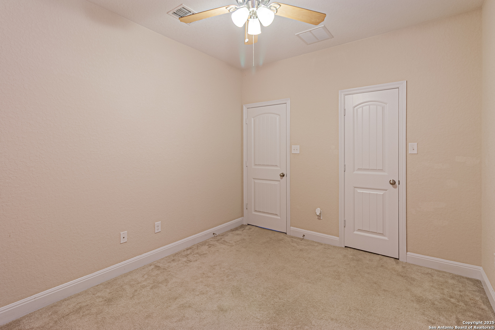 8226 Taft Creek