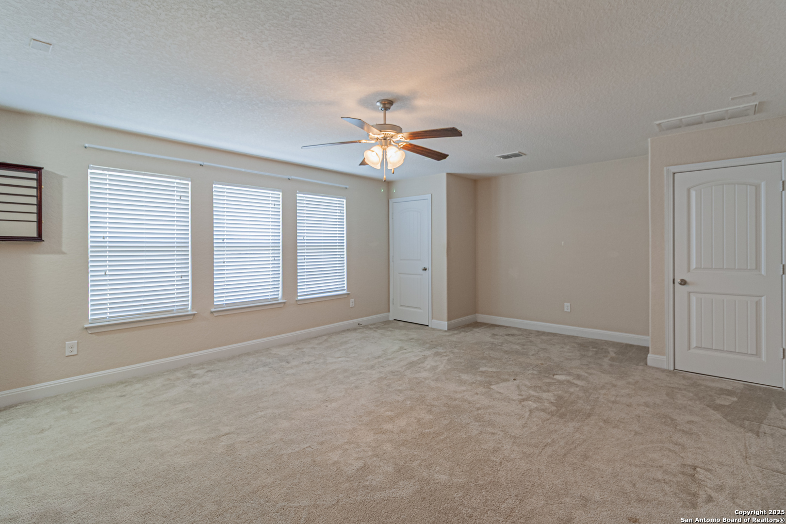 8226 Taft Creek