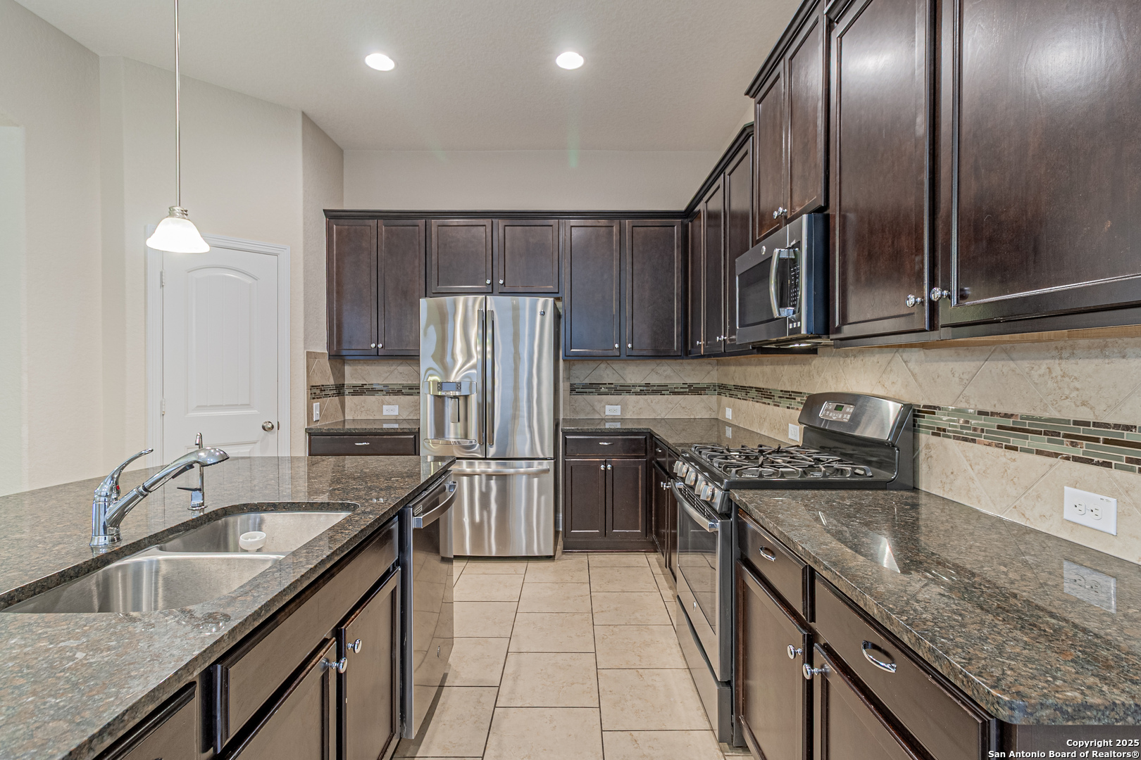 8226 Taft Creek