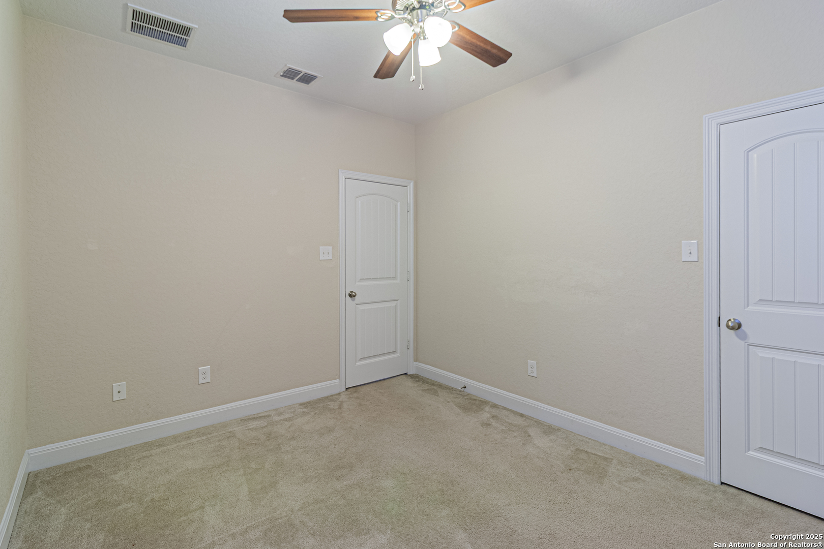 8226 Taft Creek