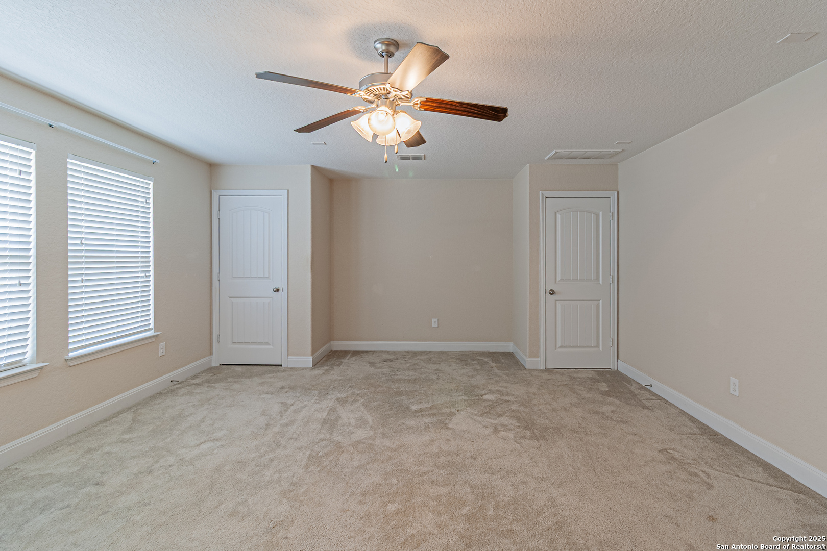 8226 Taft Creek