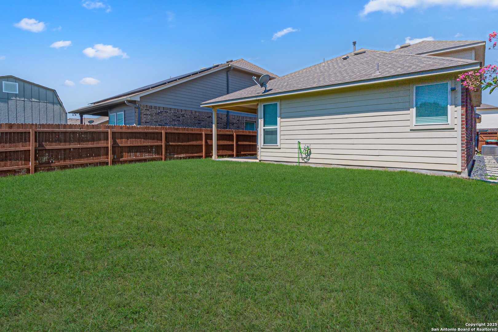 8226 Taft Creek