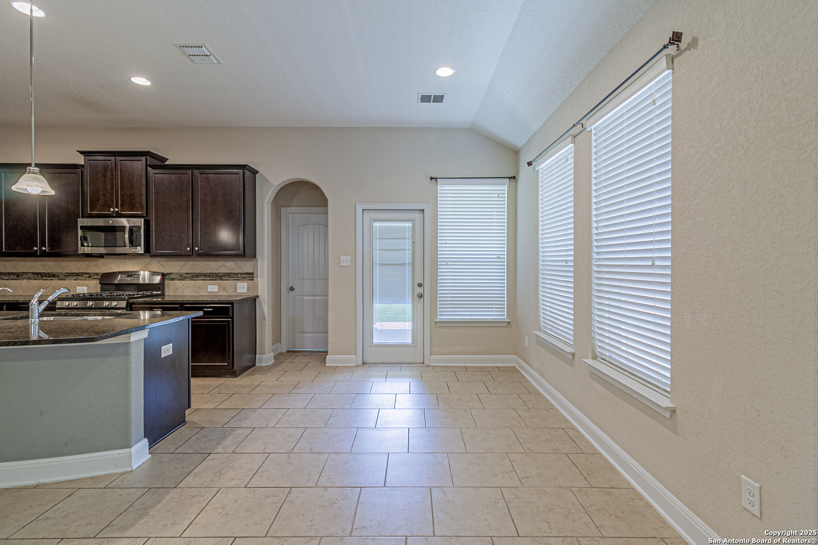 8226 Taft Creek