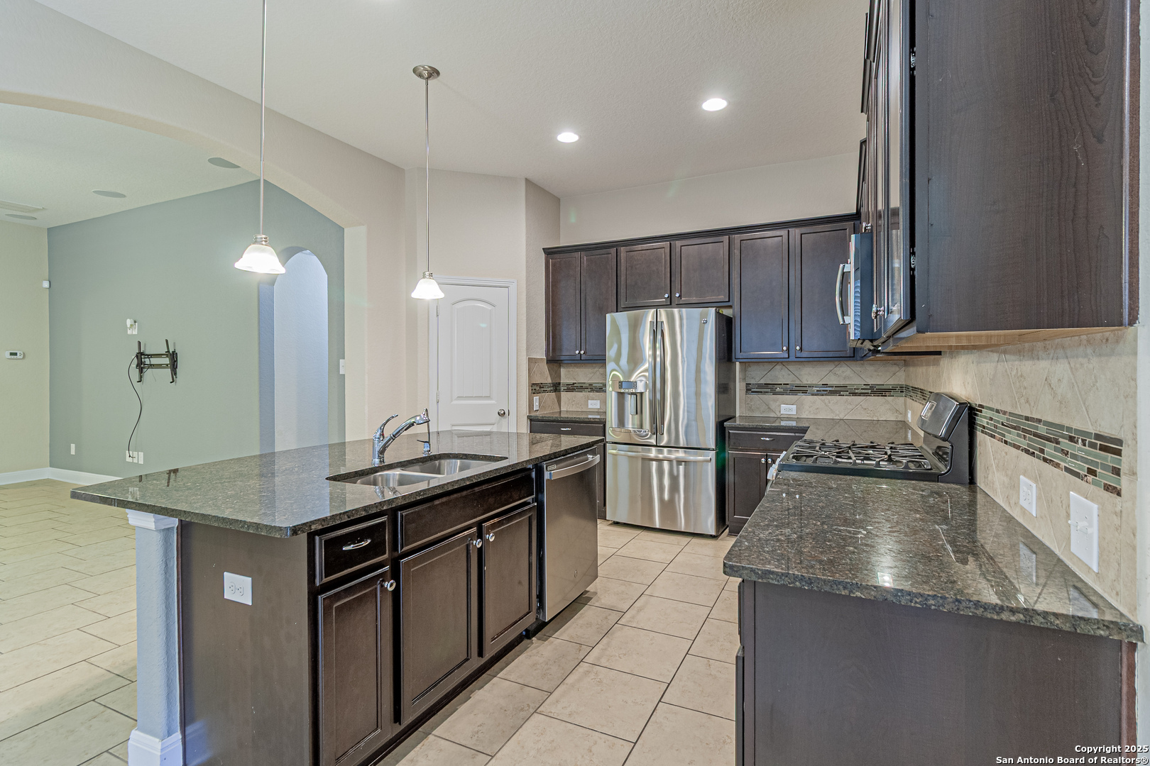 8226 Taft Creek