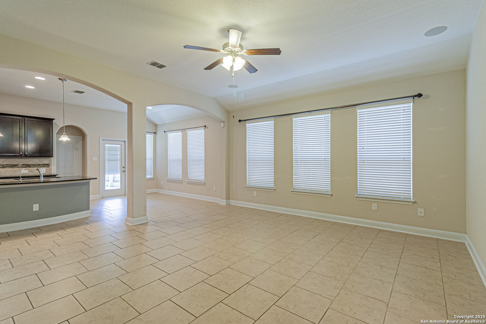 8226 Taft Creek