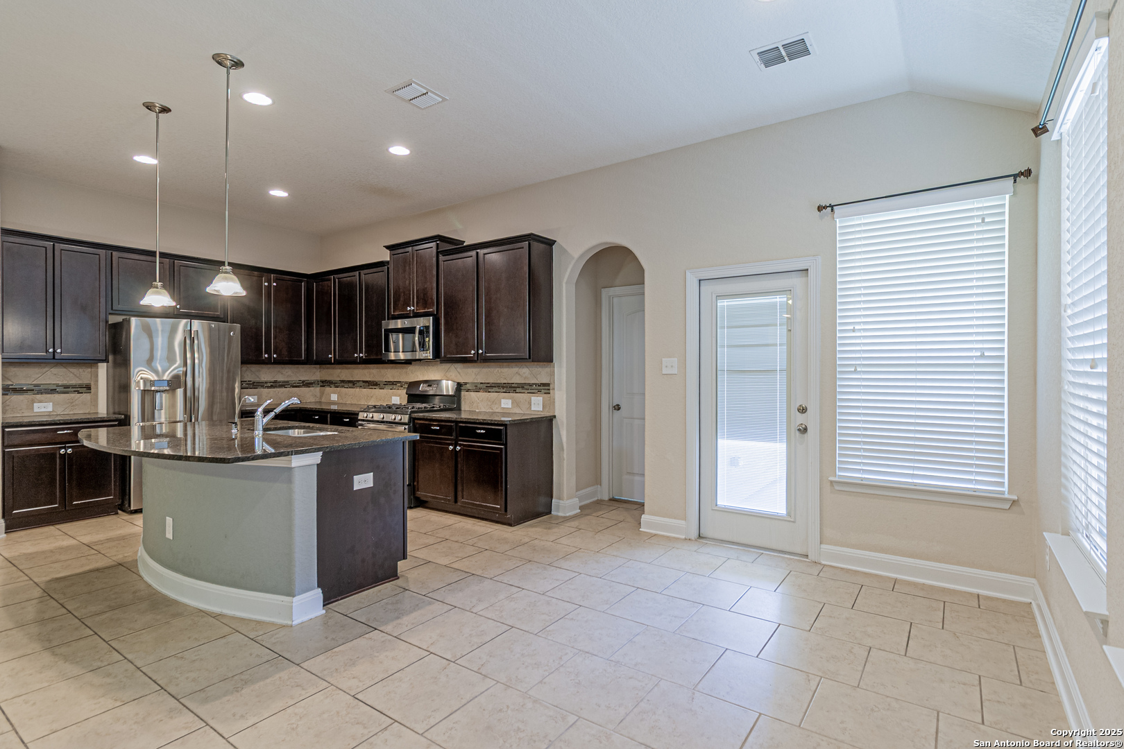 8226 Taft Creek