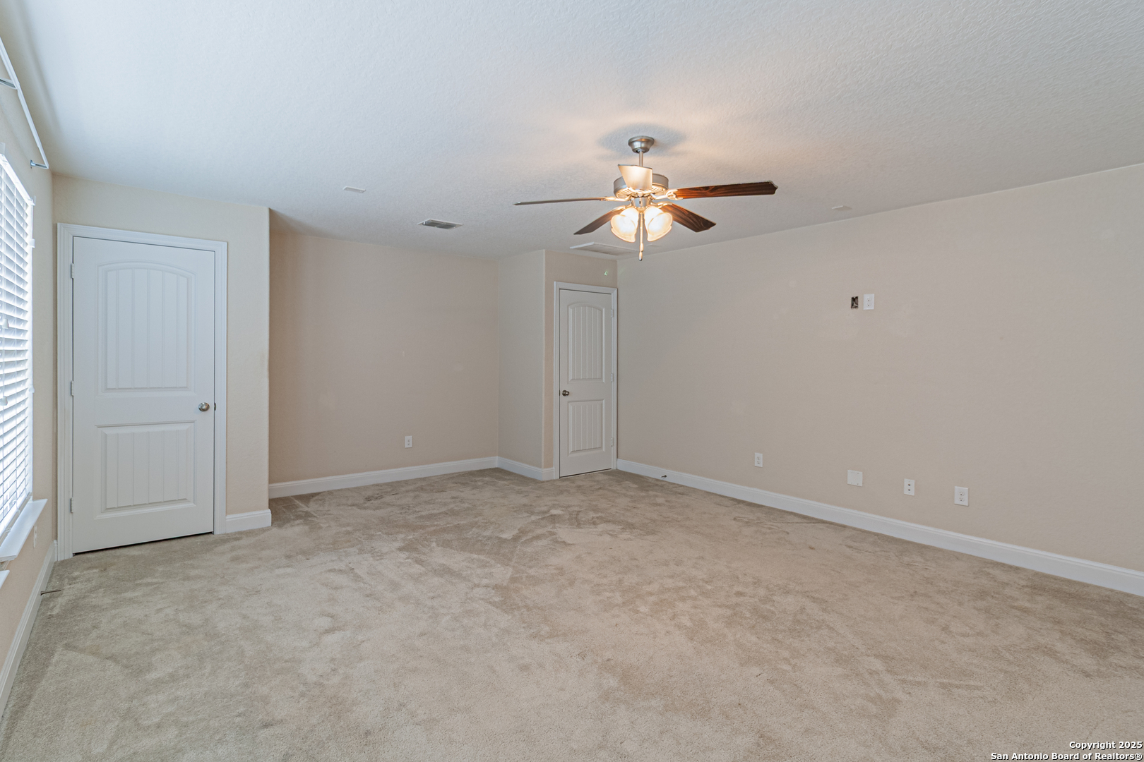 8226 Taft Creek