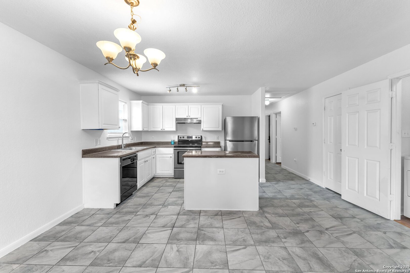 11243 Country Canyon
