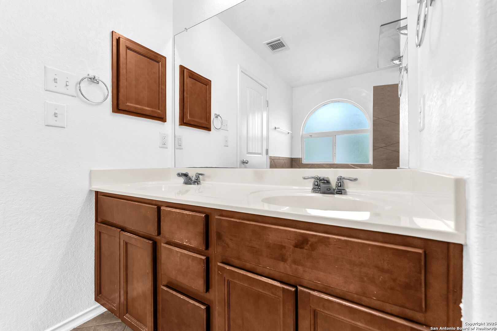 21634 Seminole Oaks