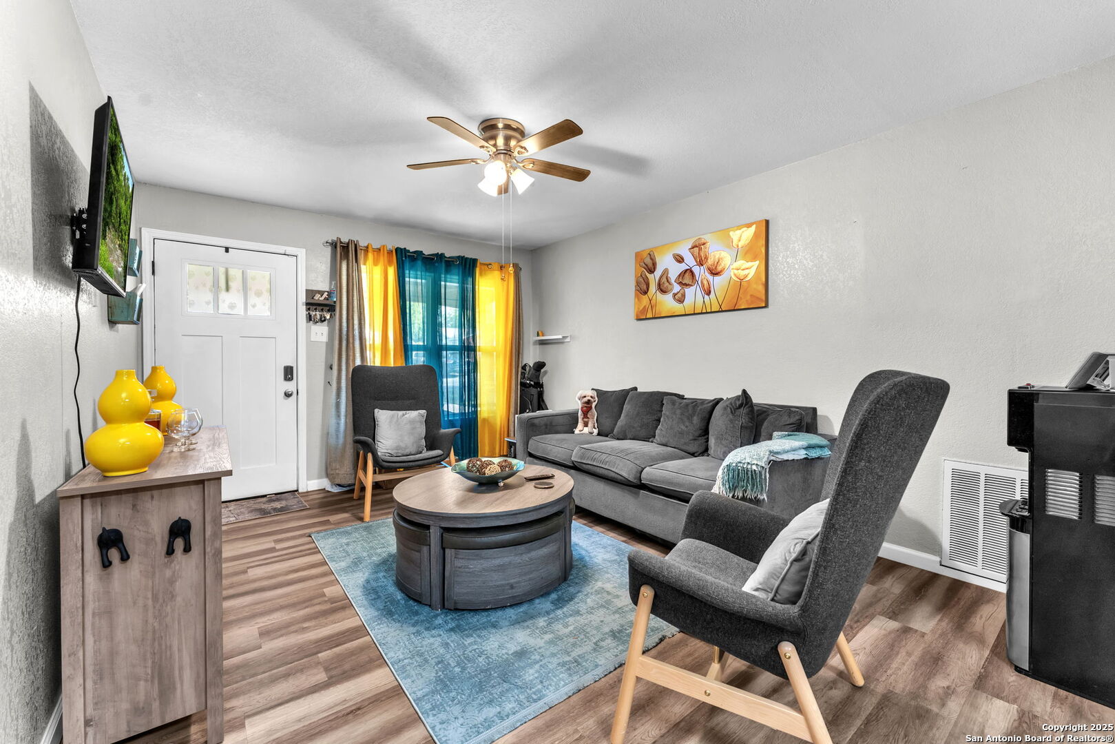 8323 White Oak