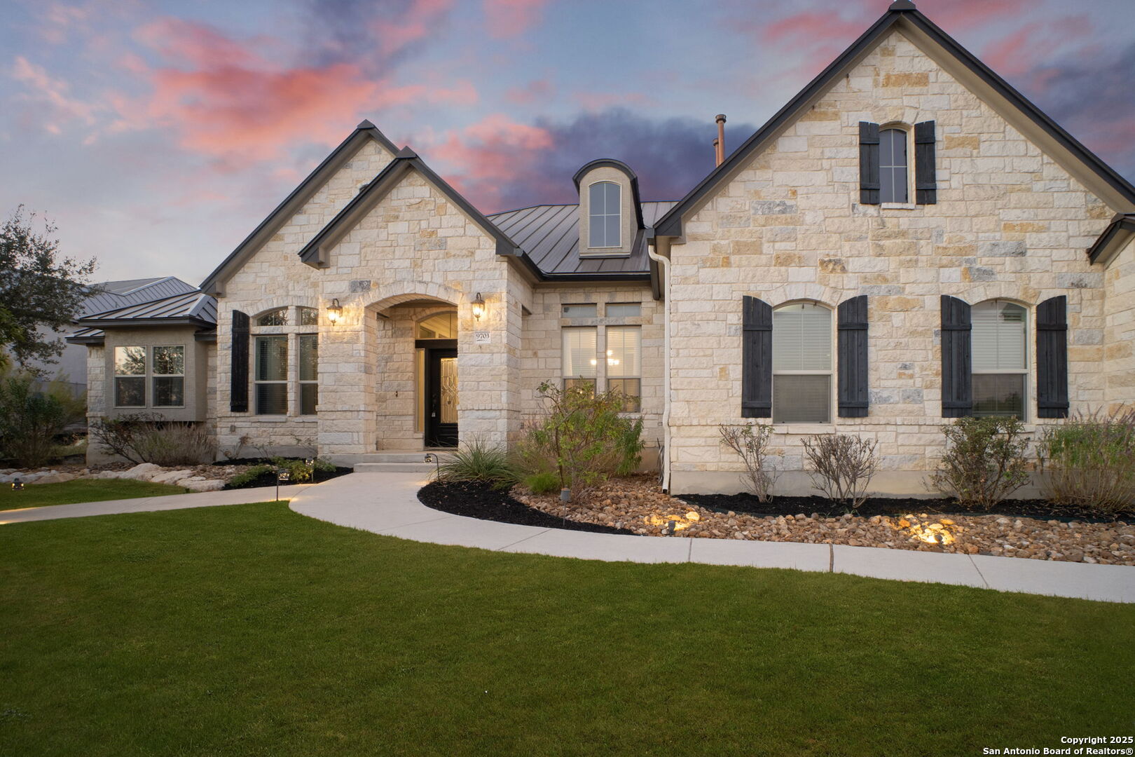 9703 Ivory Canyon