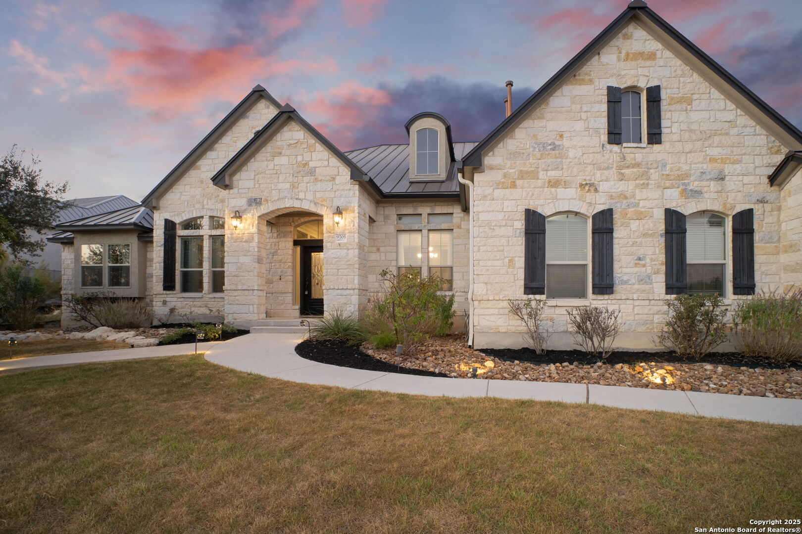 9703 Ivory Canyon
