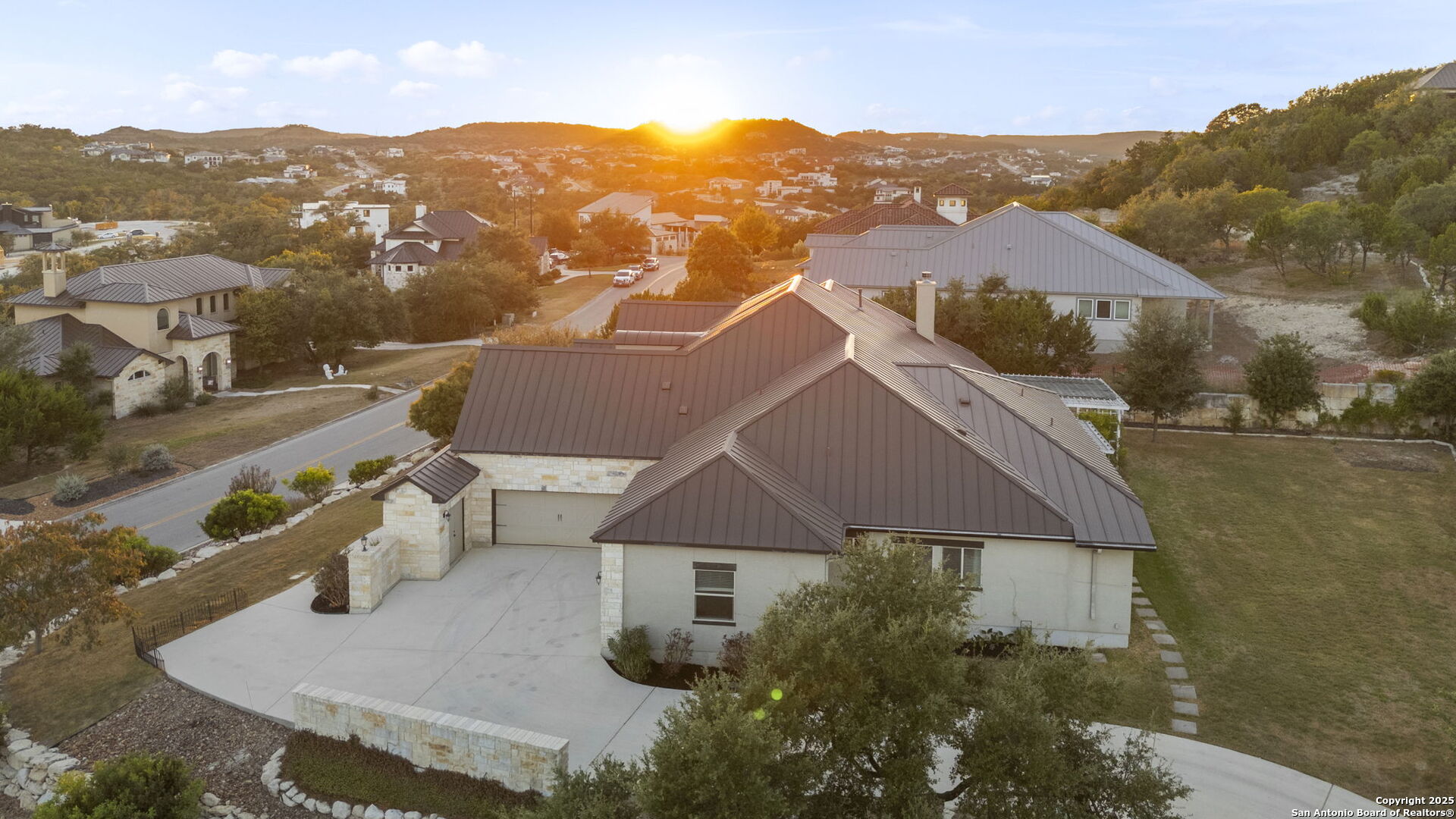 9703 Ivory Canyon