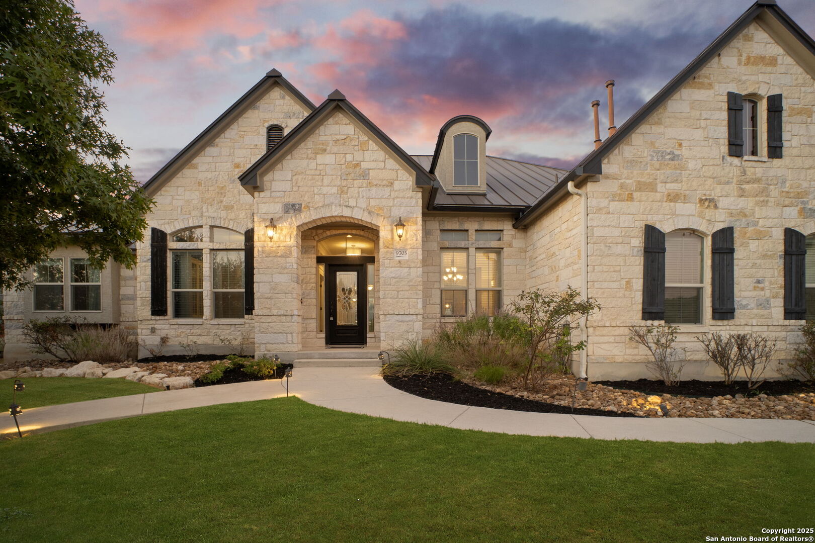 9703 Ivory Canyon