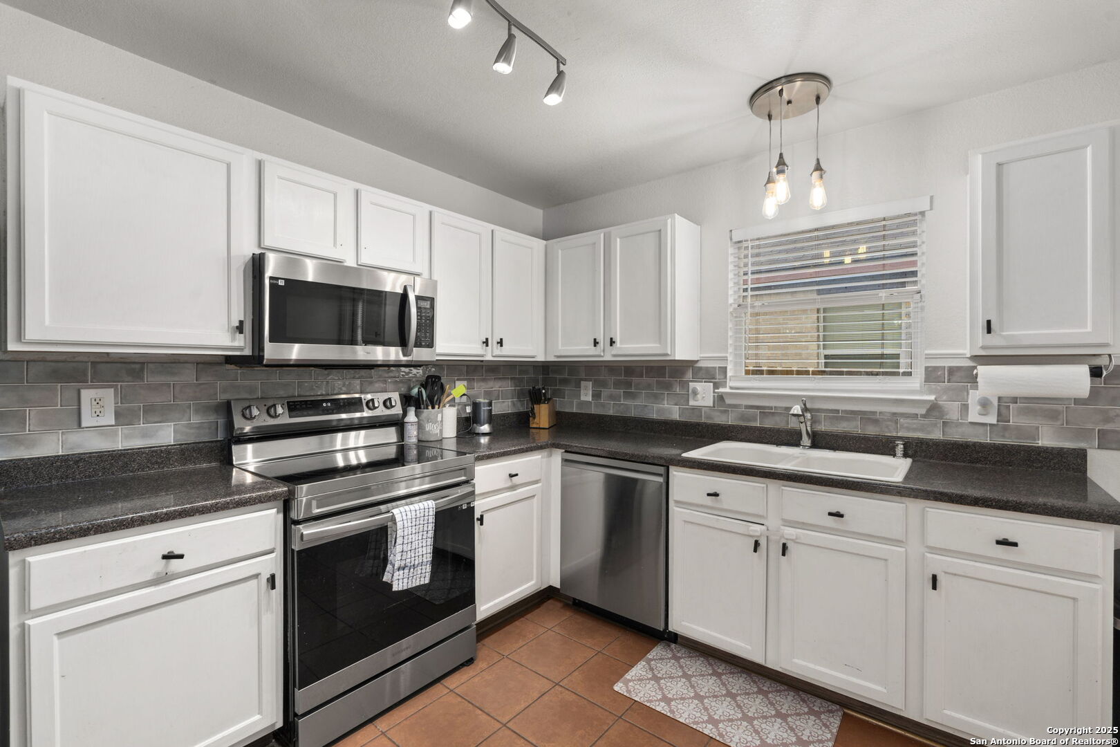 10623 Shaenmeadow