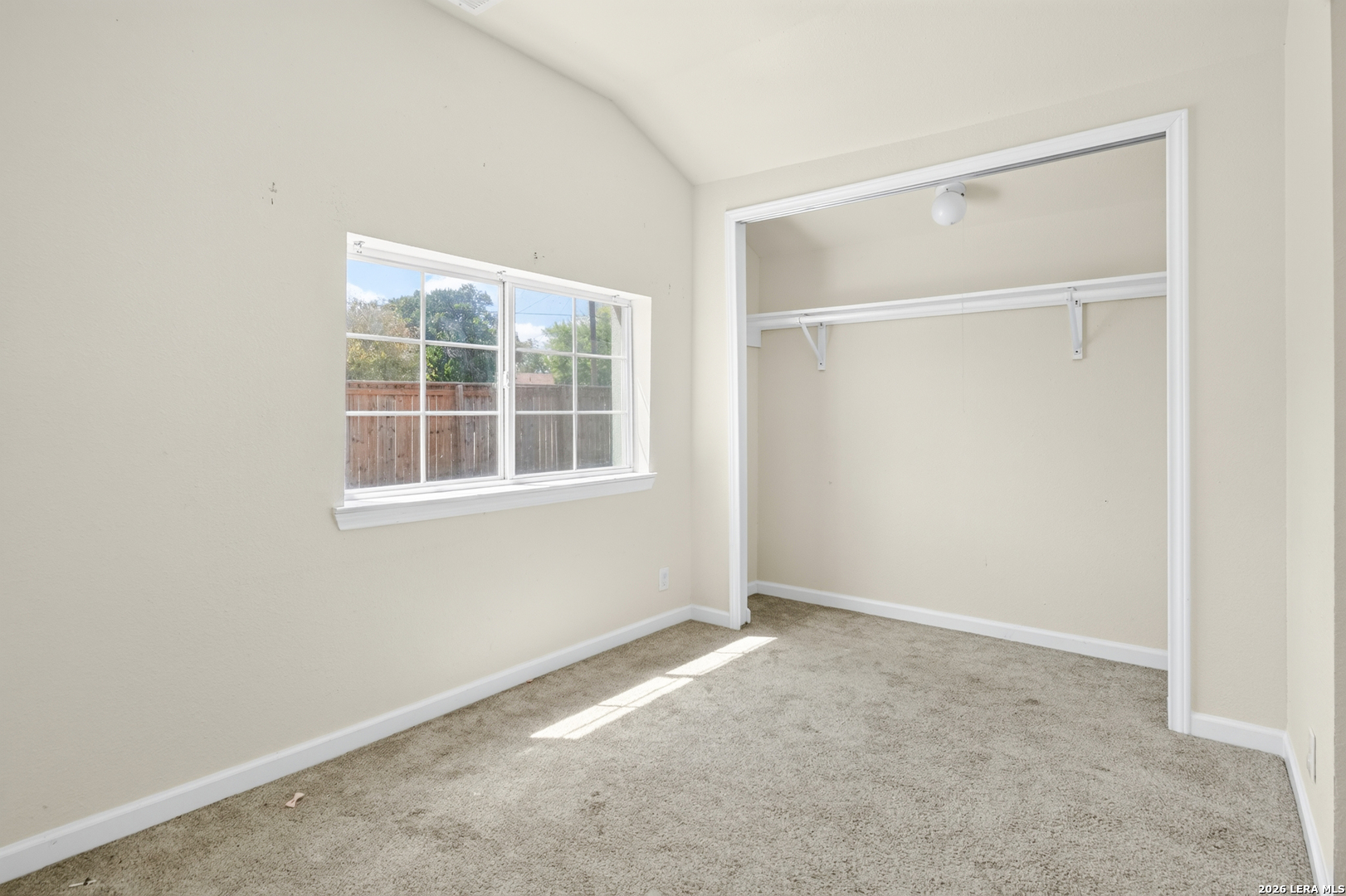 363 W ANSLEY BLVD