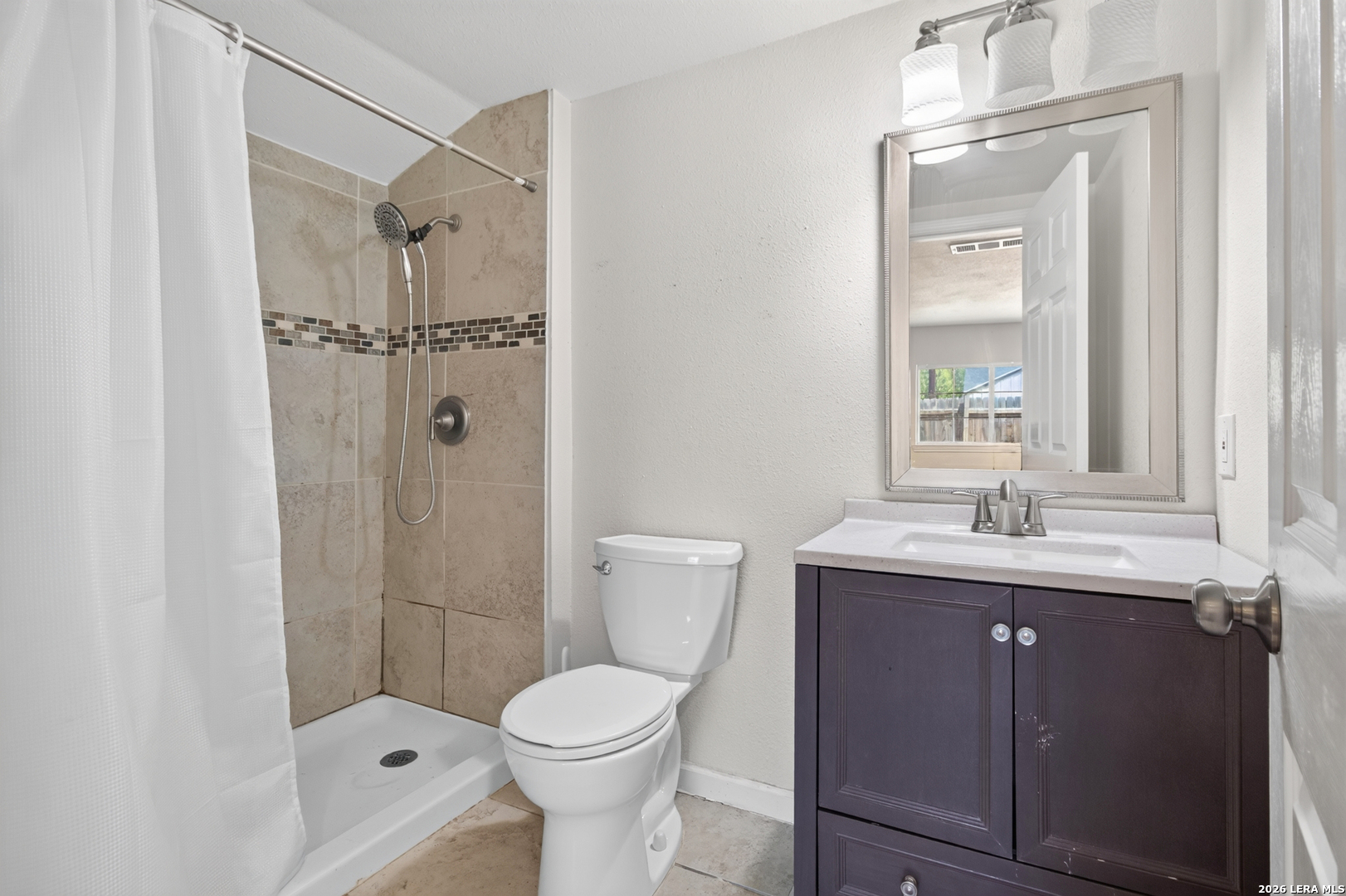 363 W ANSLEY BLVD