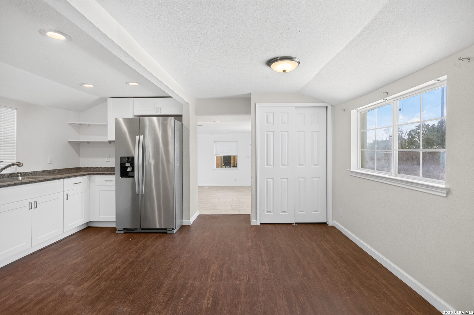 363 W ANSLEY BLVD
