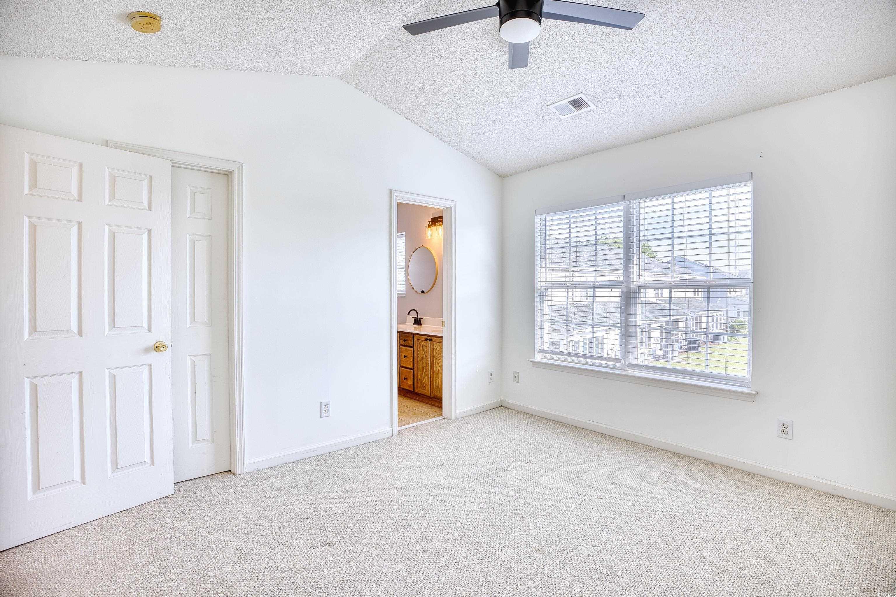 612 Wilshire Ln. Unit: 612
