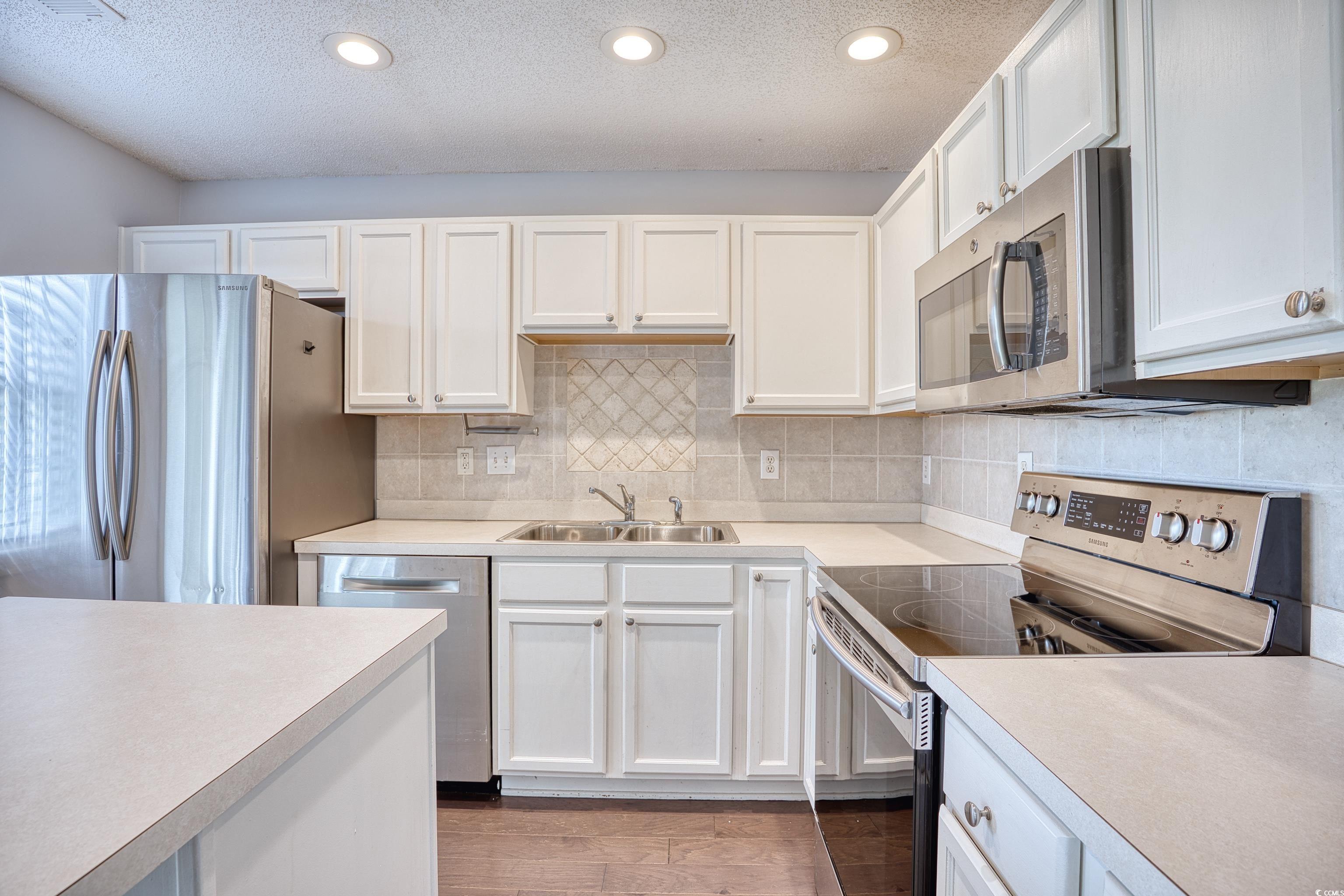 612 Wilshire Ln. Unit: 612