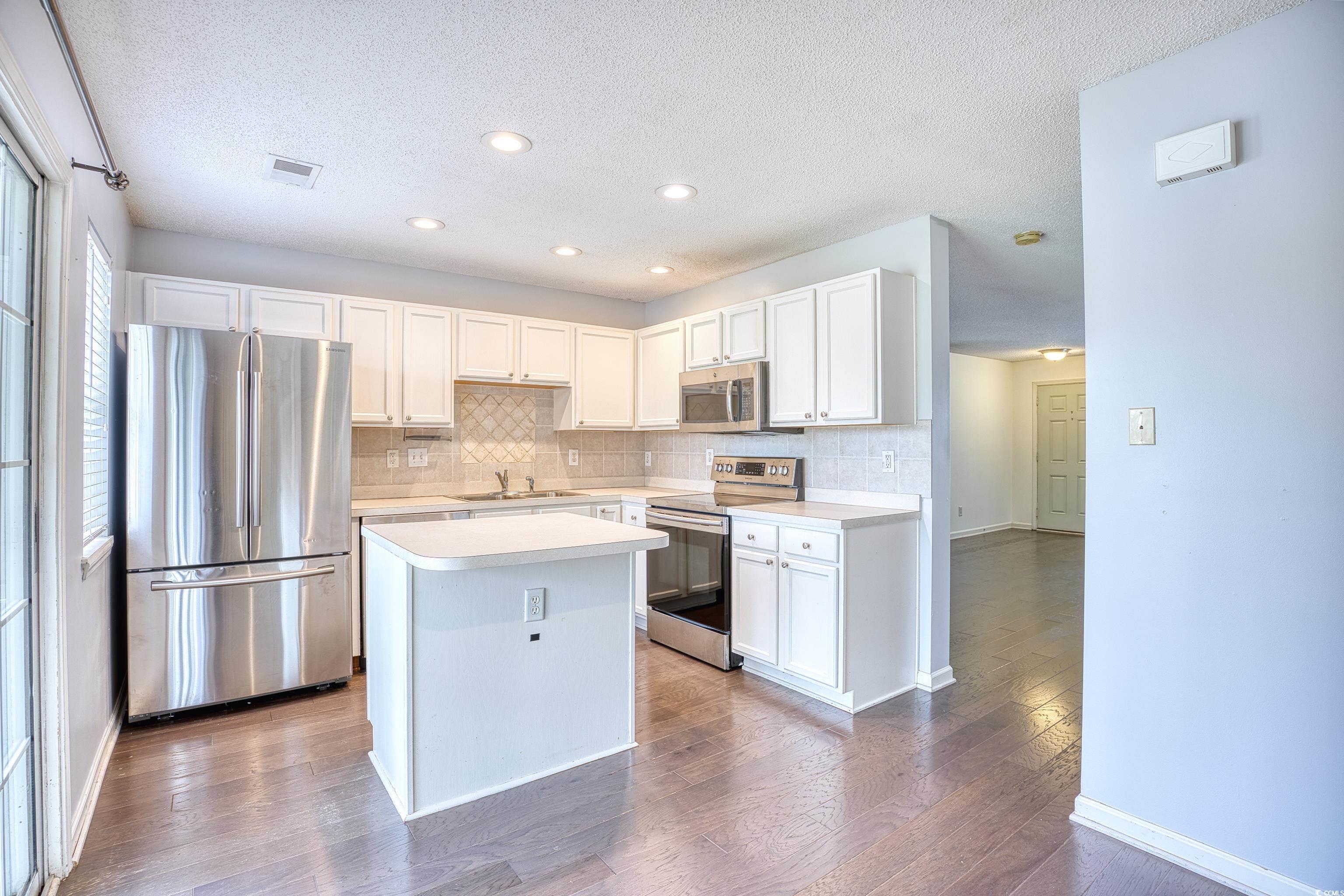 612 Wilshire Ln. Unit: 612