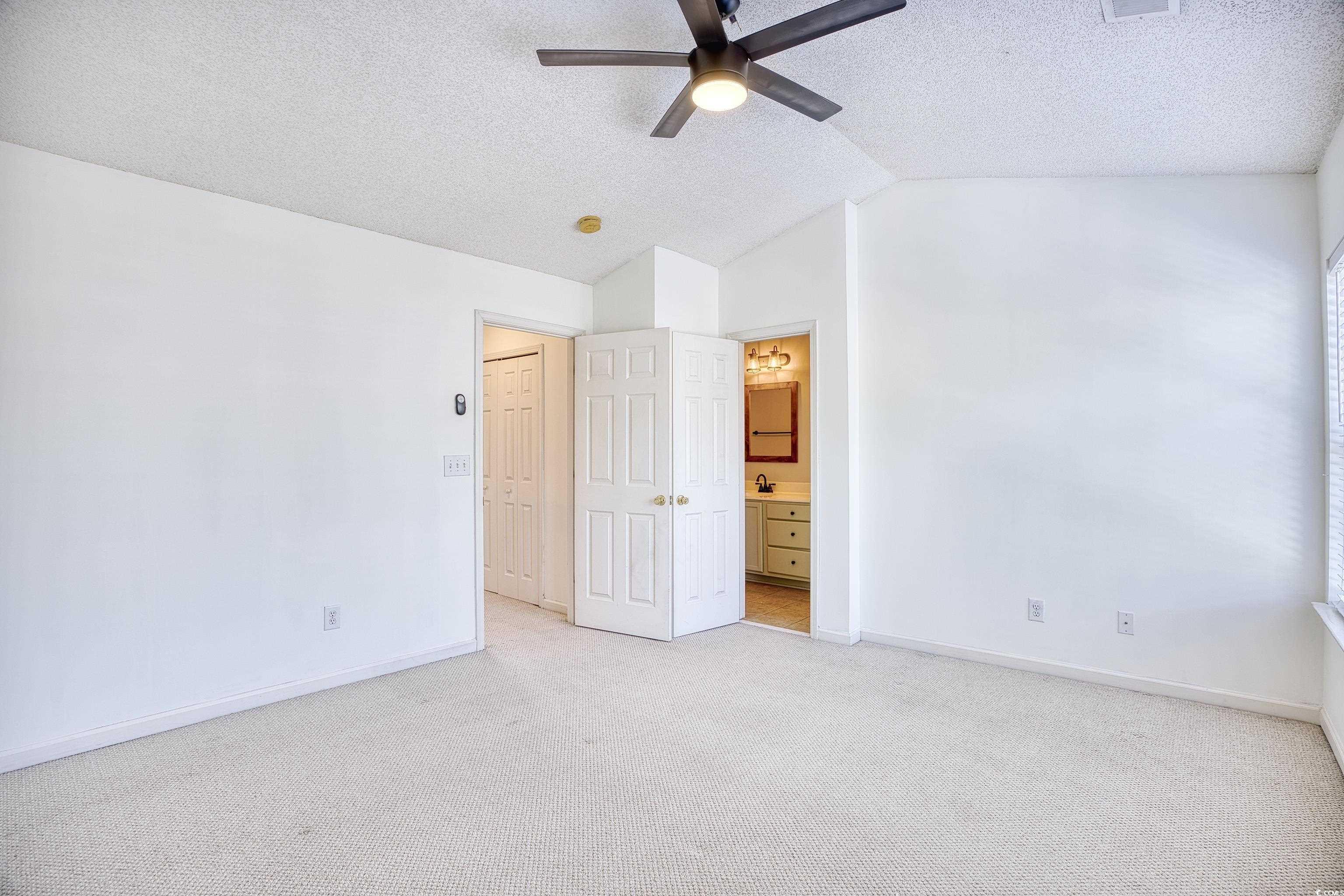 612 Wilshire Ln. Unit: 612