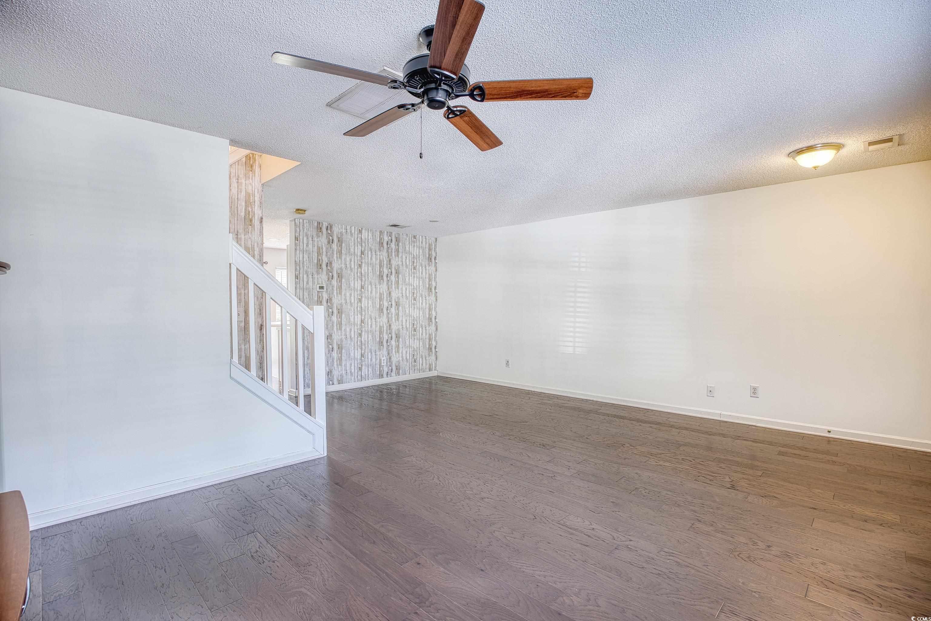 612 Wilshire Ln. Unit: 612