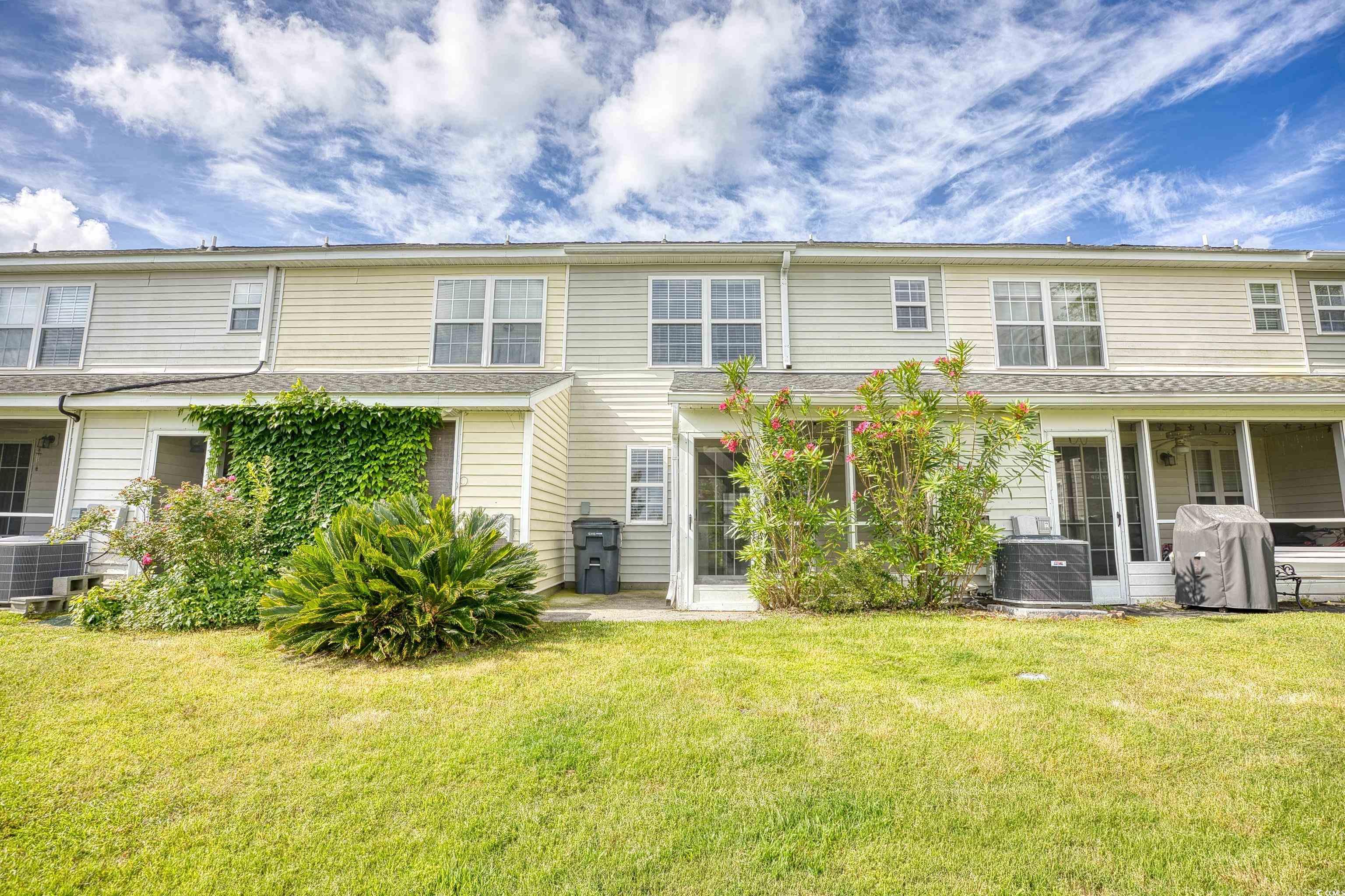 612 Wilshire Ln. Unit: 612