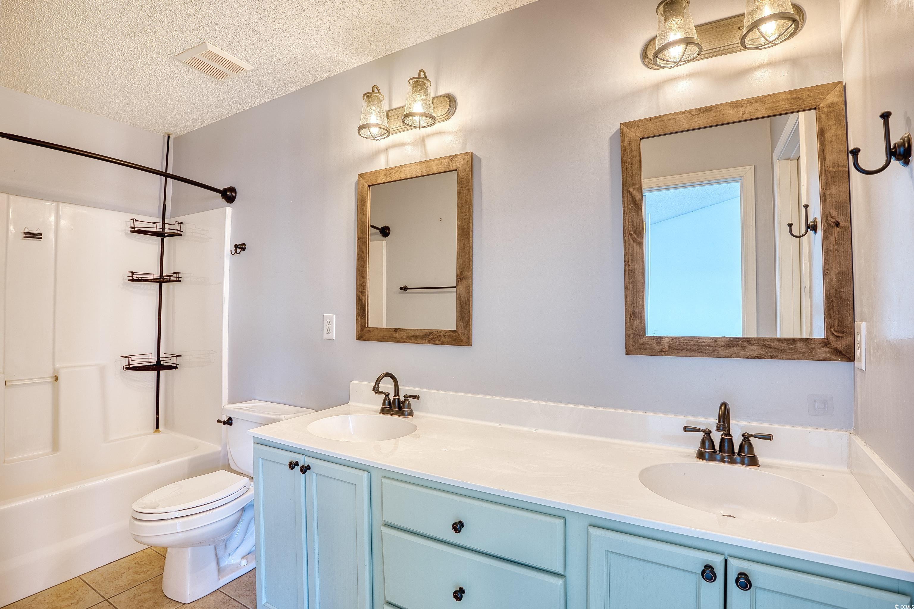 612 Wilshire Ln. Unit: 612