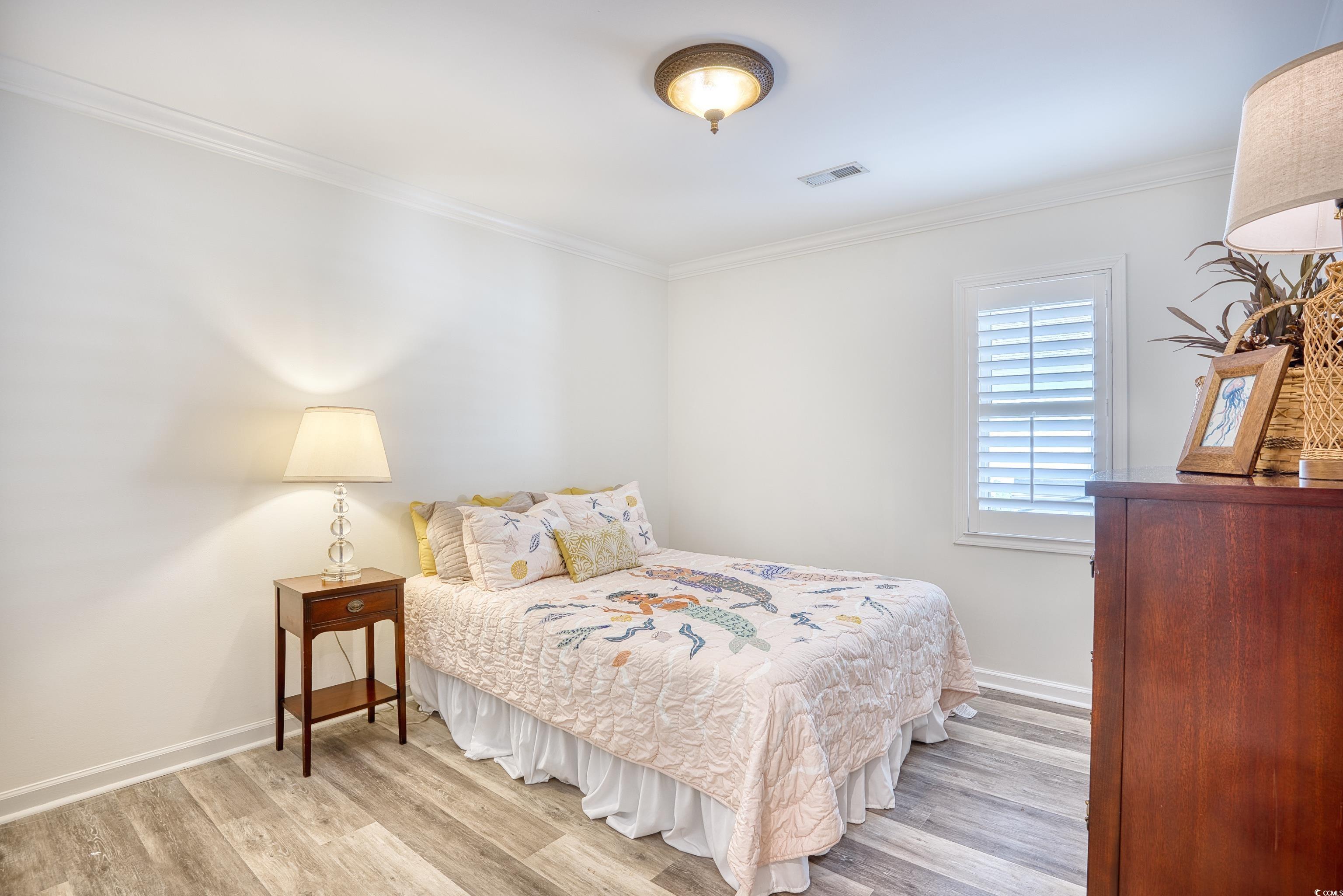 8 Settlers Dr.