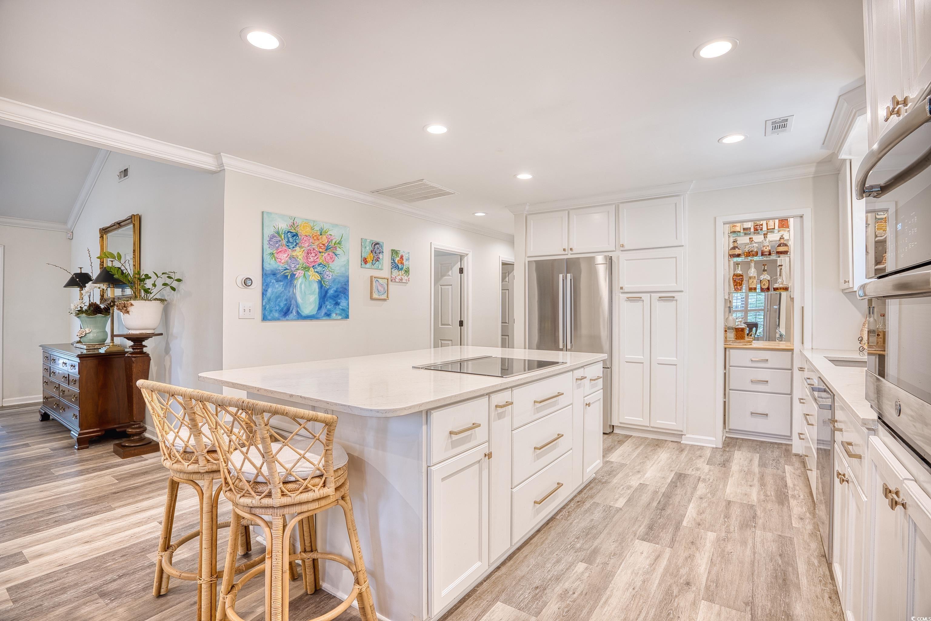 8 Settlers Dr.