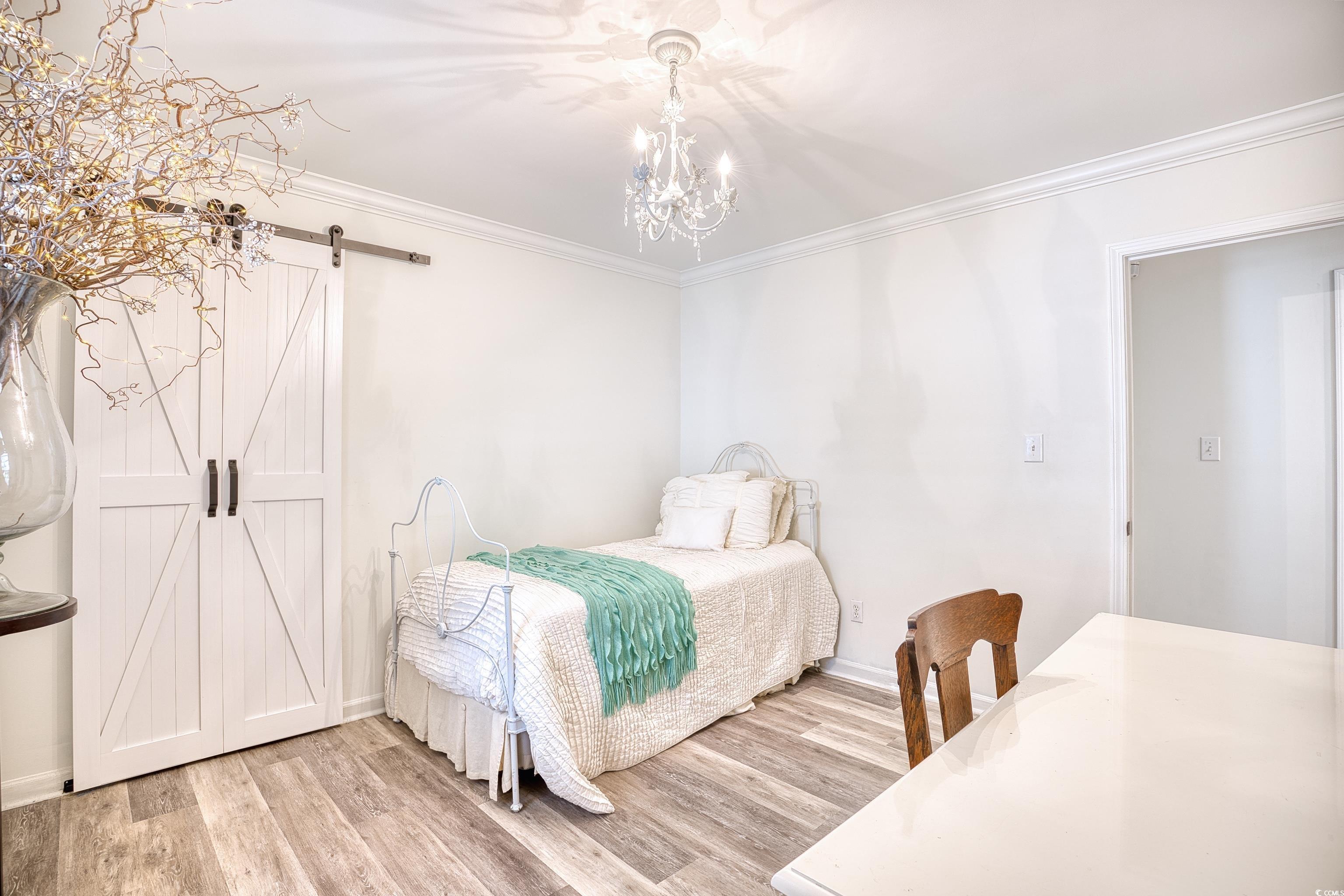 8 Settlers Dr.