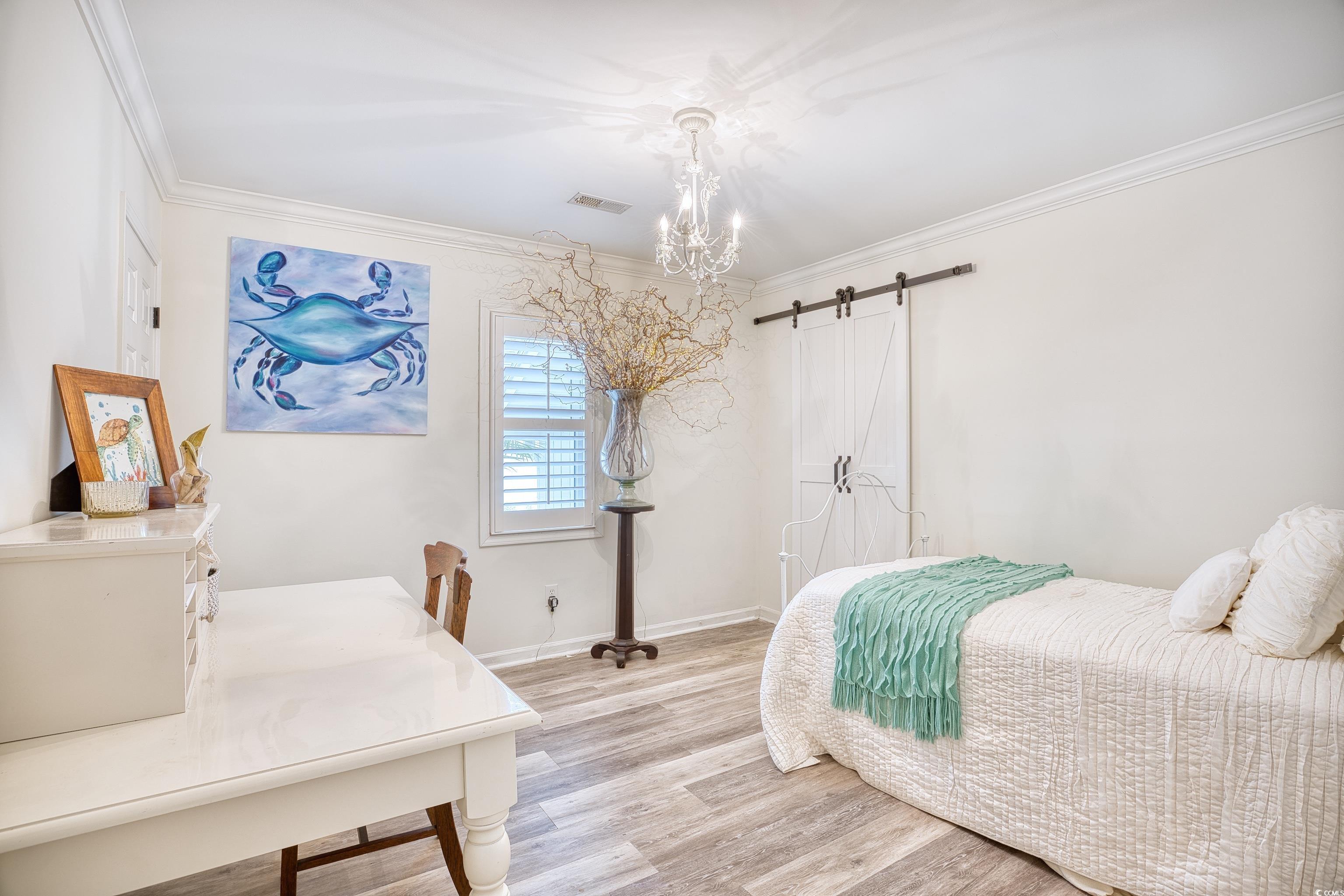 8 Settlers Dr.