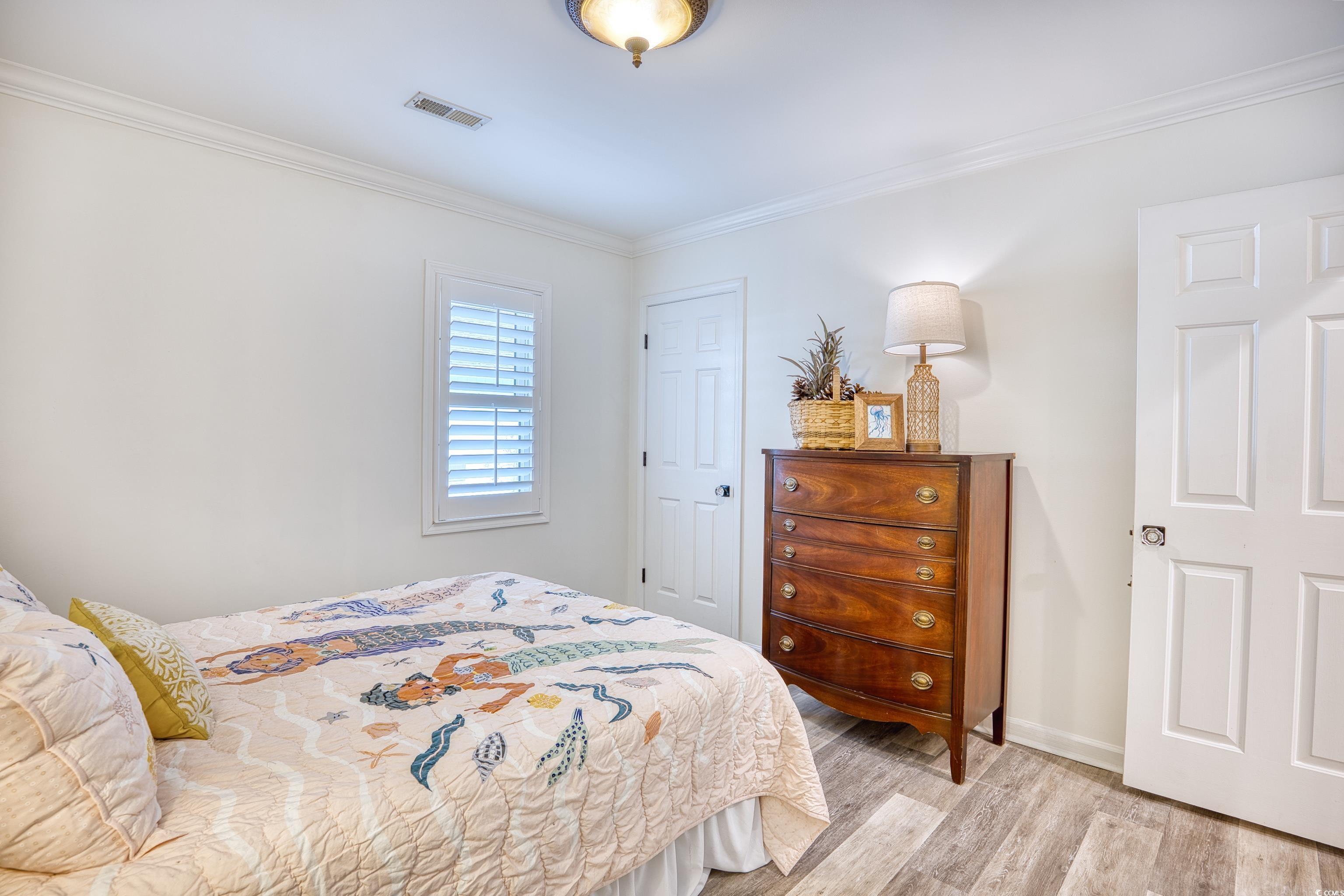 8 Settlers Dr.