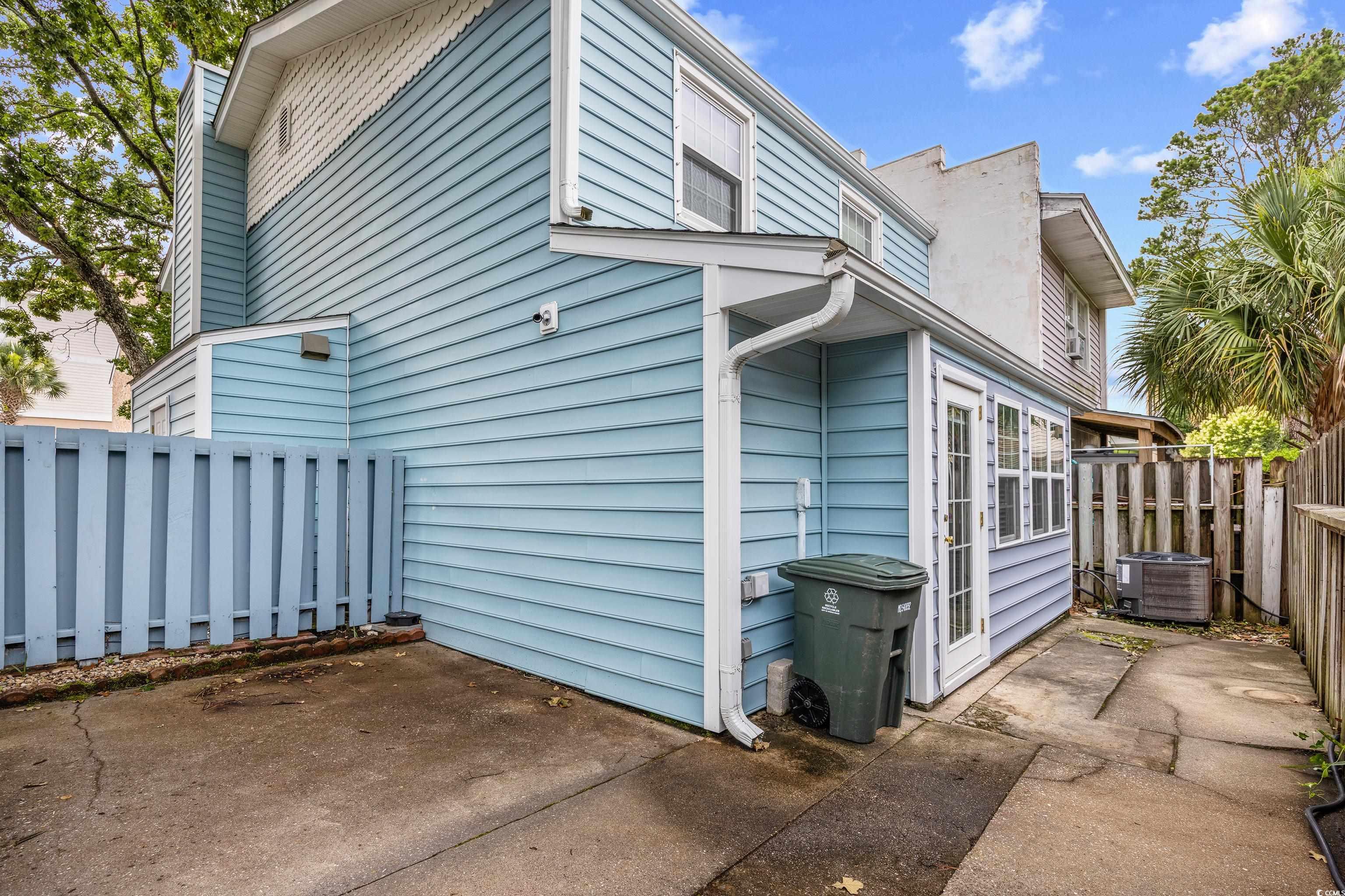 308 76th Ave. N Unit: 5