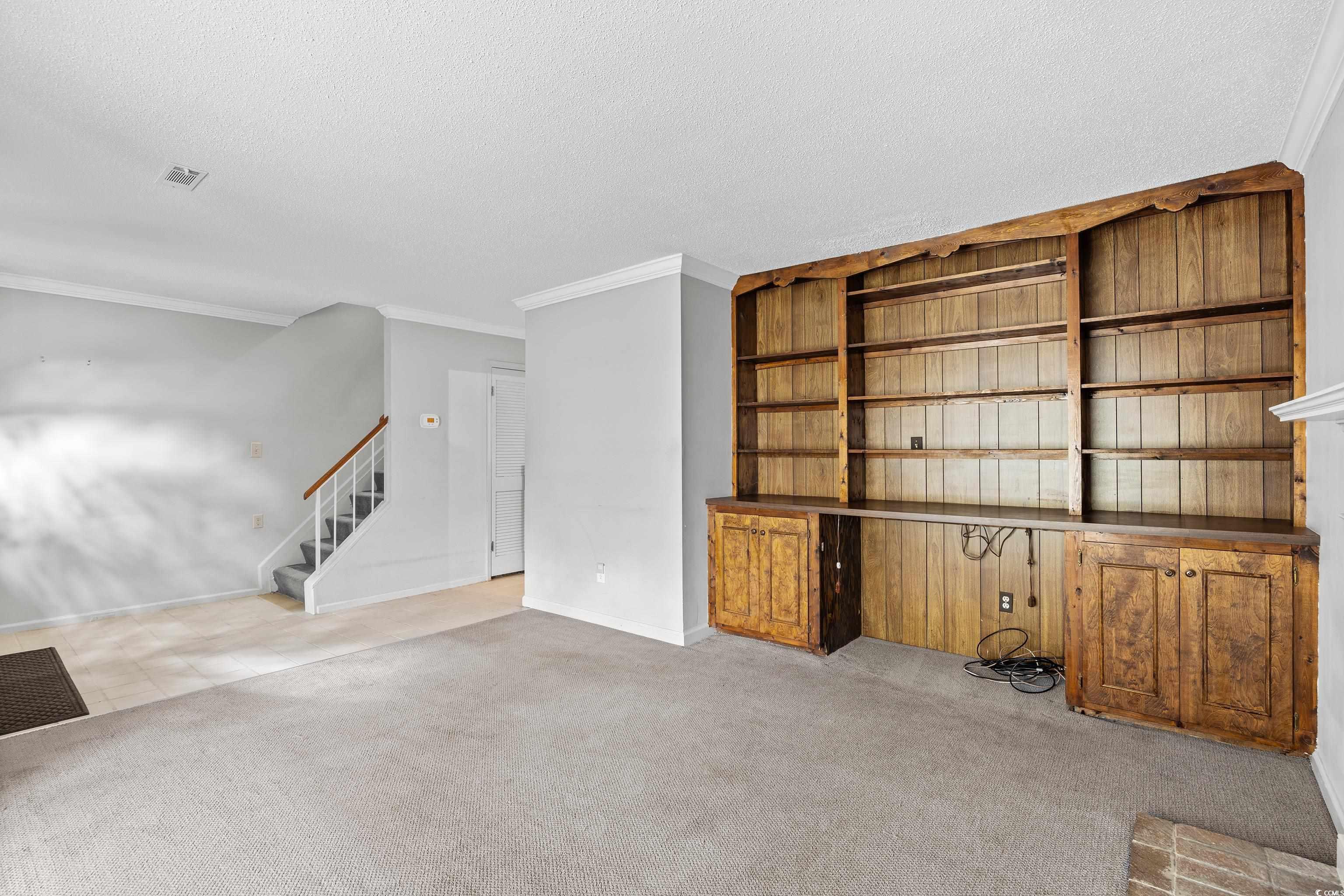 308 76th Ave. N Unit: 5
